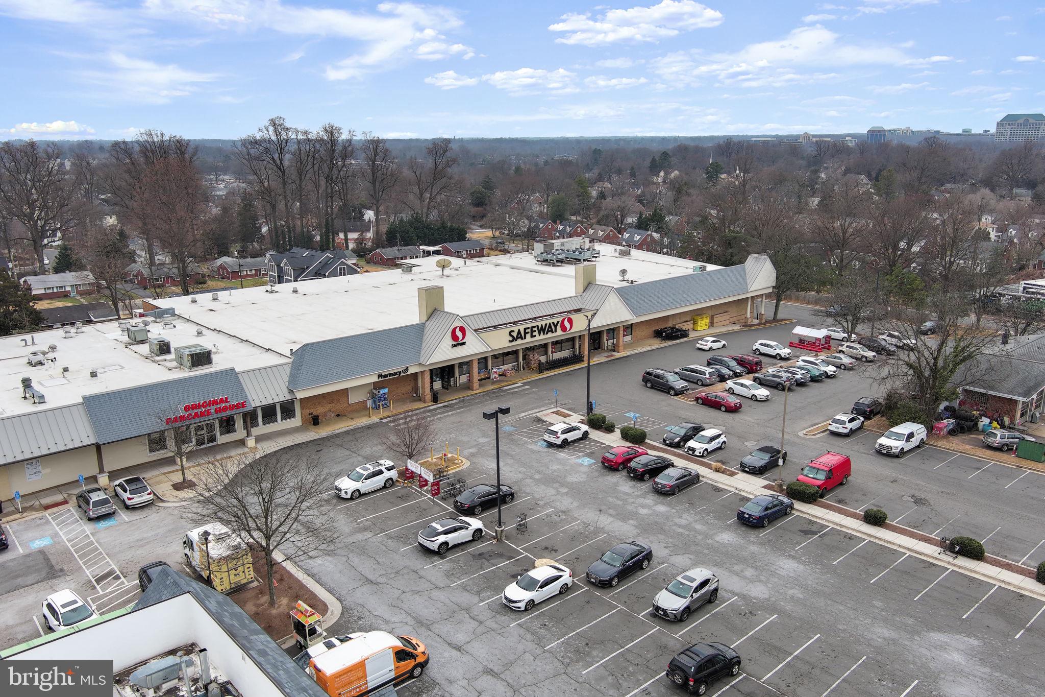 LEE OAKS - Residential