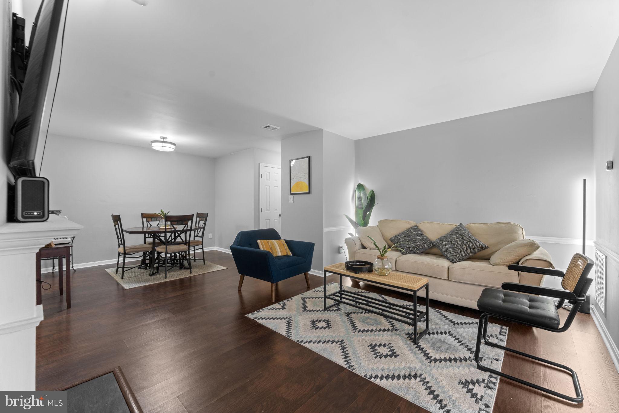 LEE OAKS - Residential