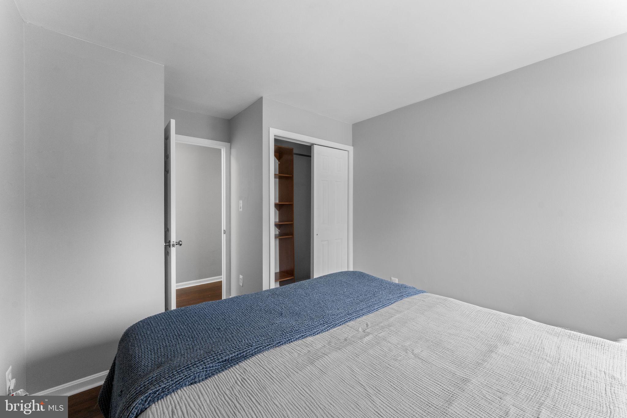 LEE OAKS - Residential