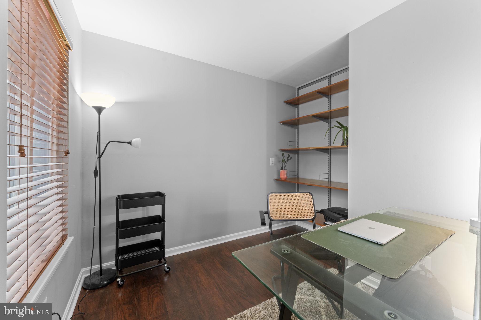 LEE OAKS - Residential