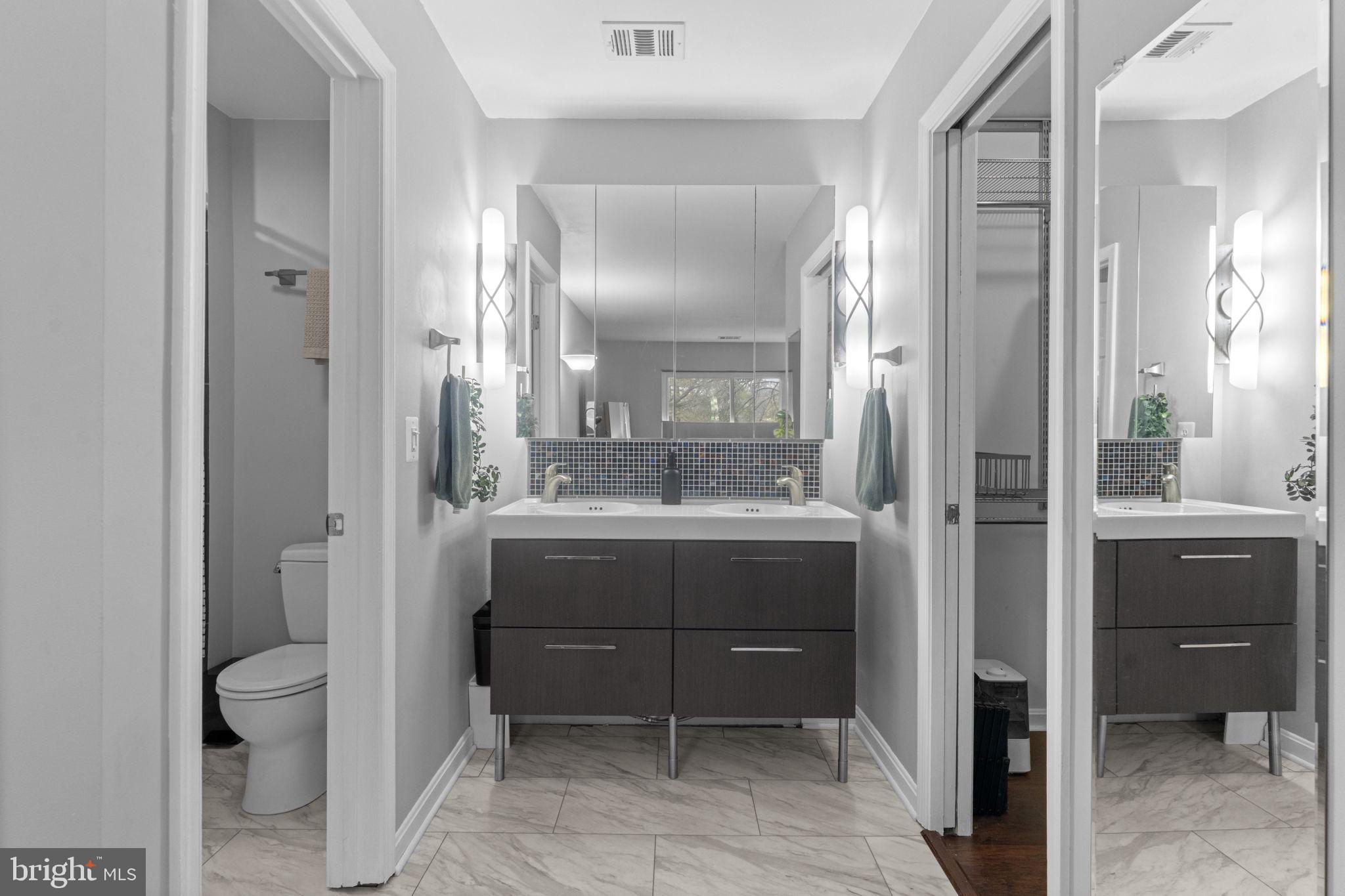 LEE OAKS - Residential