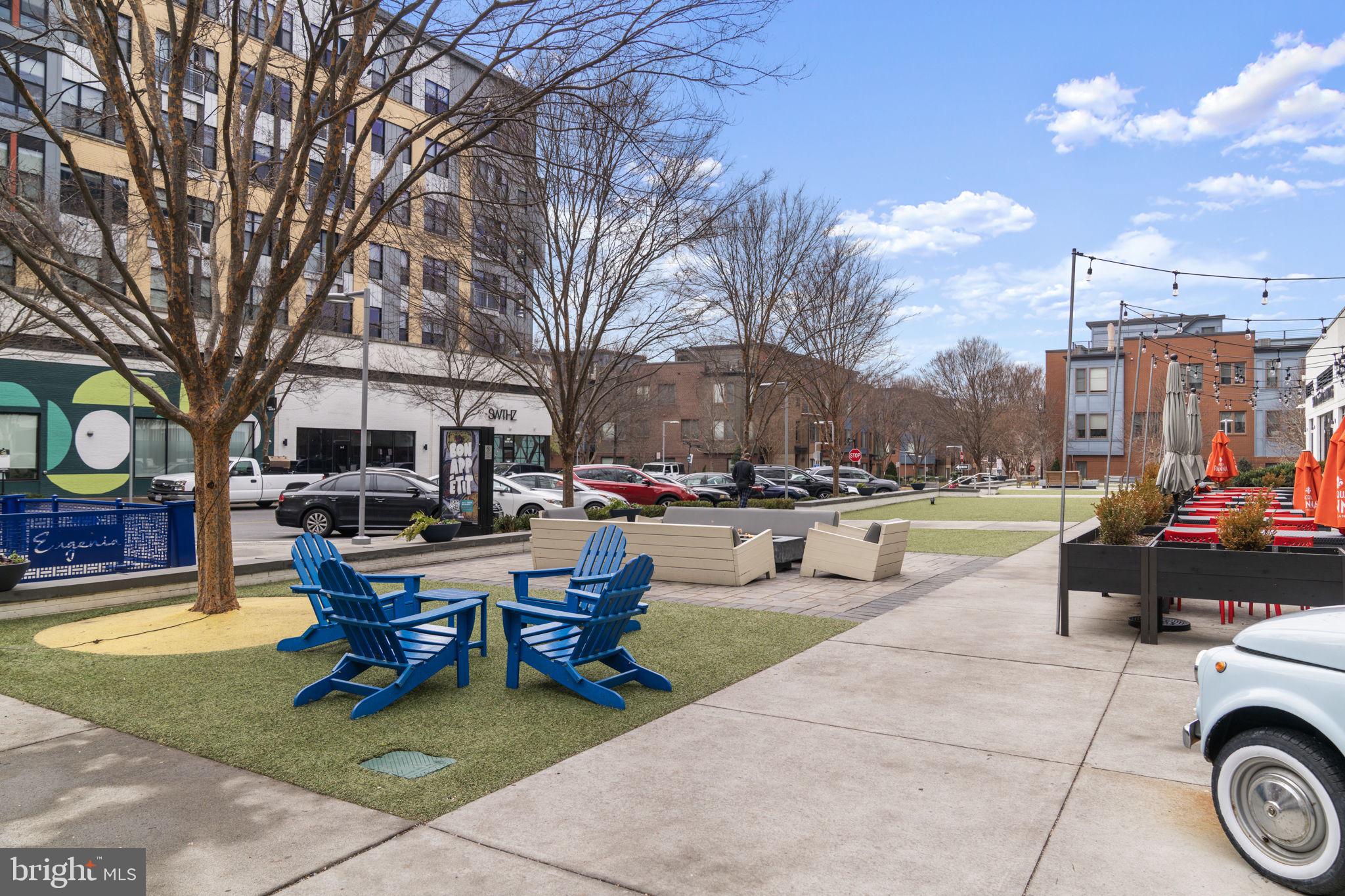 LEE OAKS - Residential