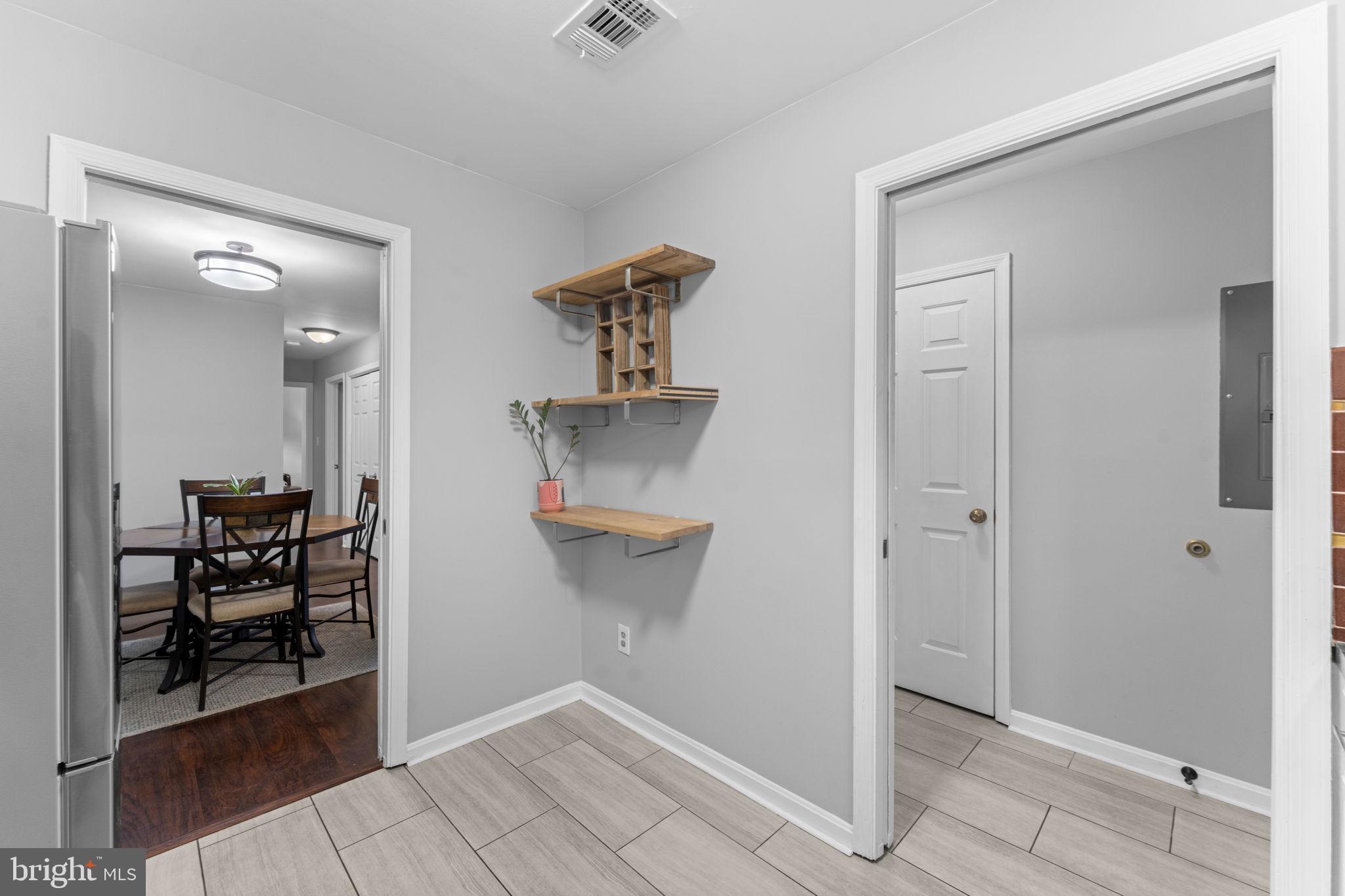 LEE OAKS - Residential