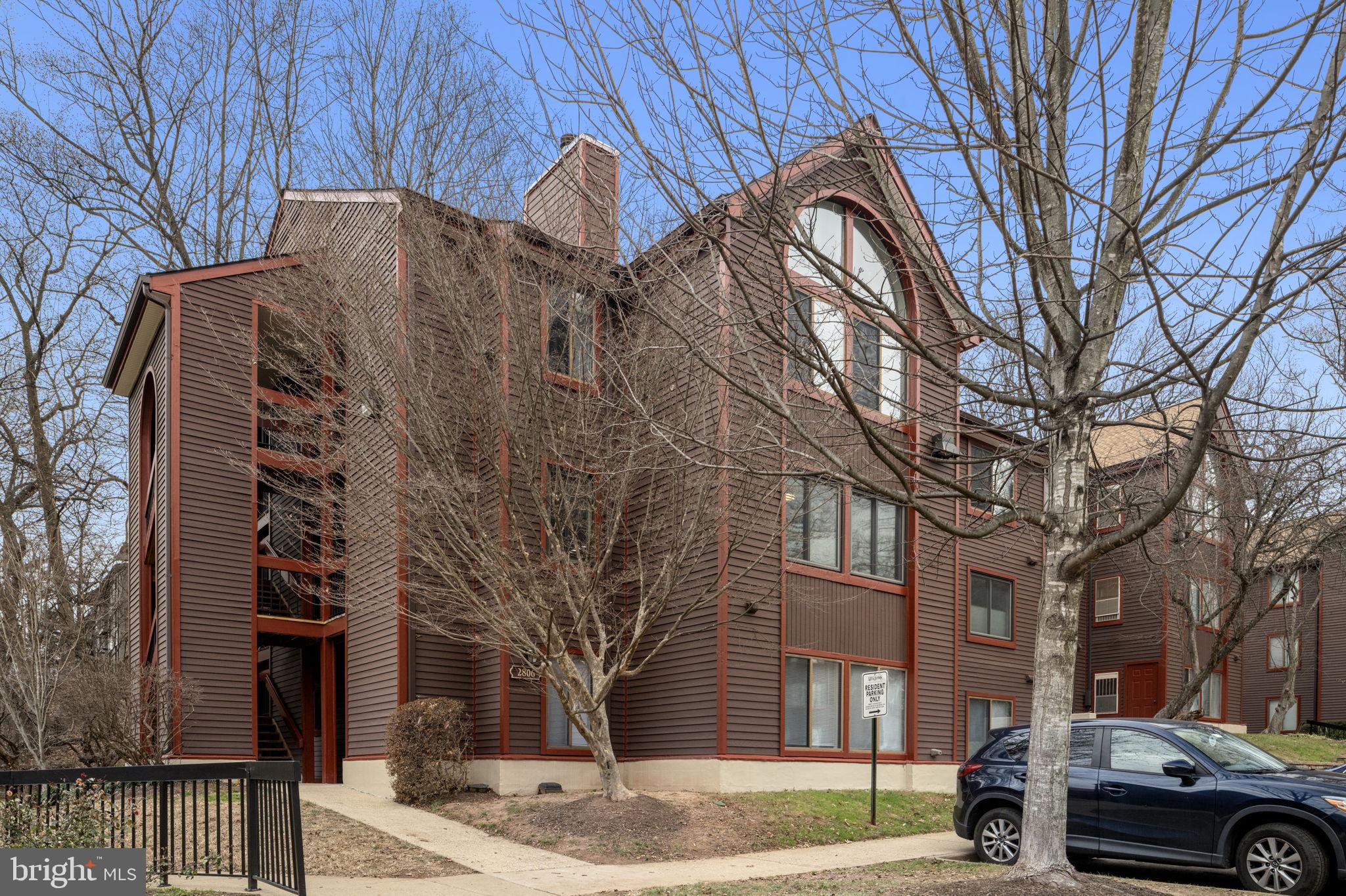 LEE OAKS - Residential