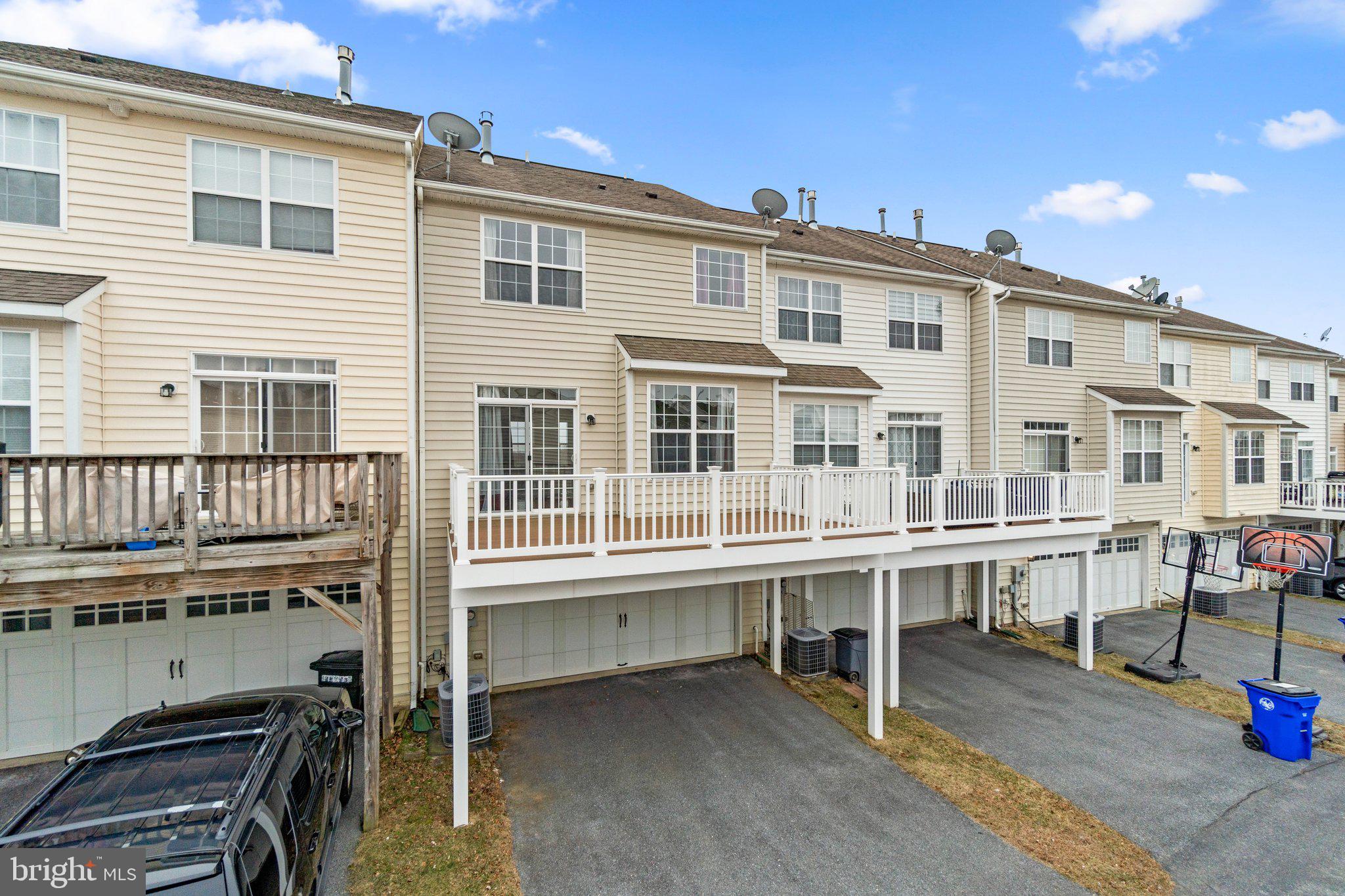 BRINKLEY MANOR - Residential