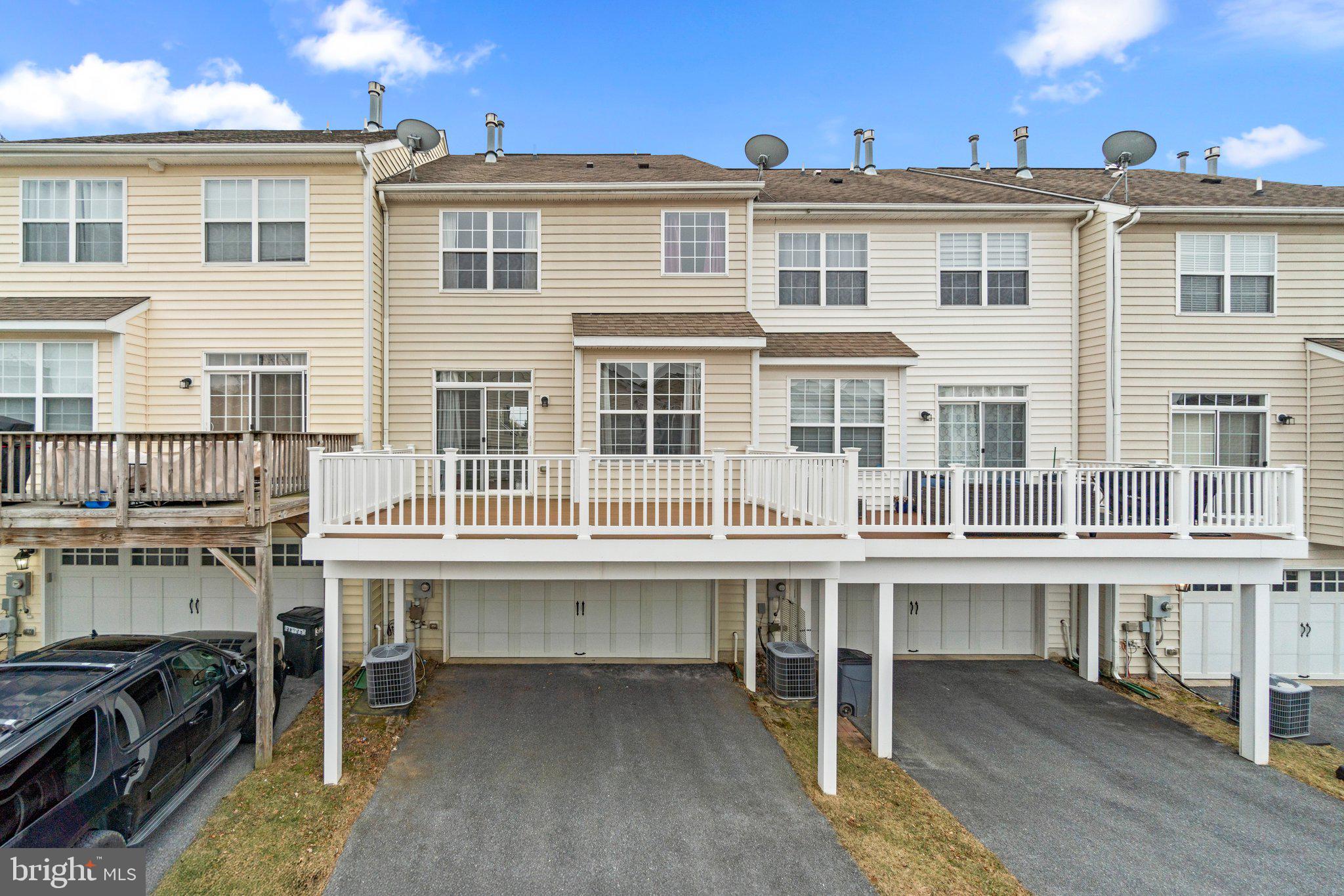 BRINKLEY MANOR - Residential