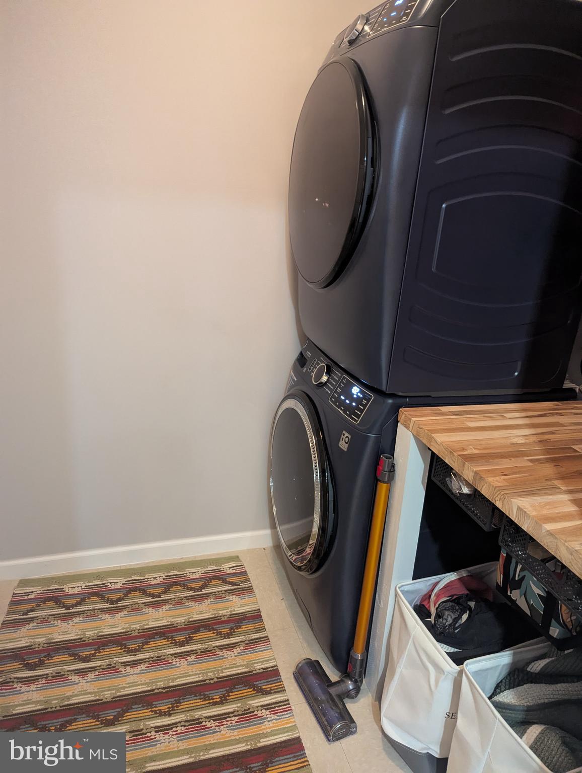 LEGATO CORNER - Residential Lease