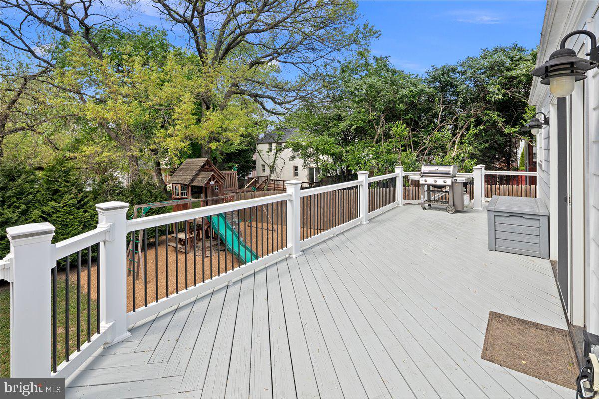 KENSINGTON ESTATES - Residential