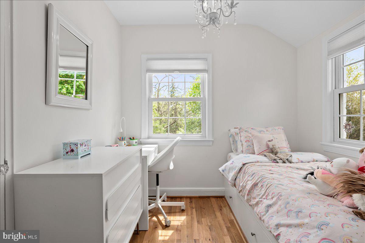 KENSINGTON ESTATES - Residential