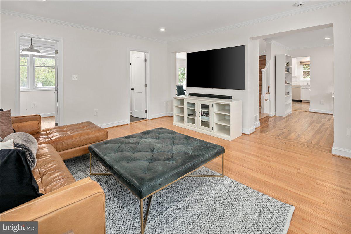 KENSINGTON ESTATES - Residential