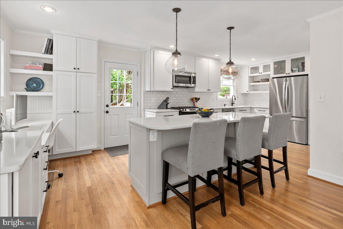 KENSINGTON ESTATES - Residential