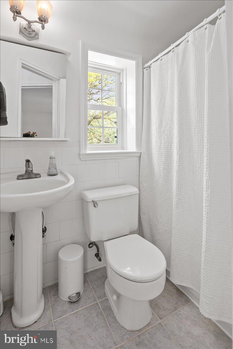 KENSINGTON ESTATES - Residential