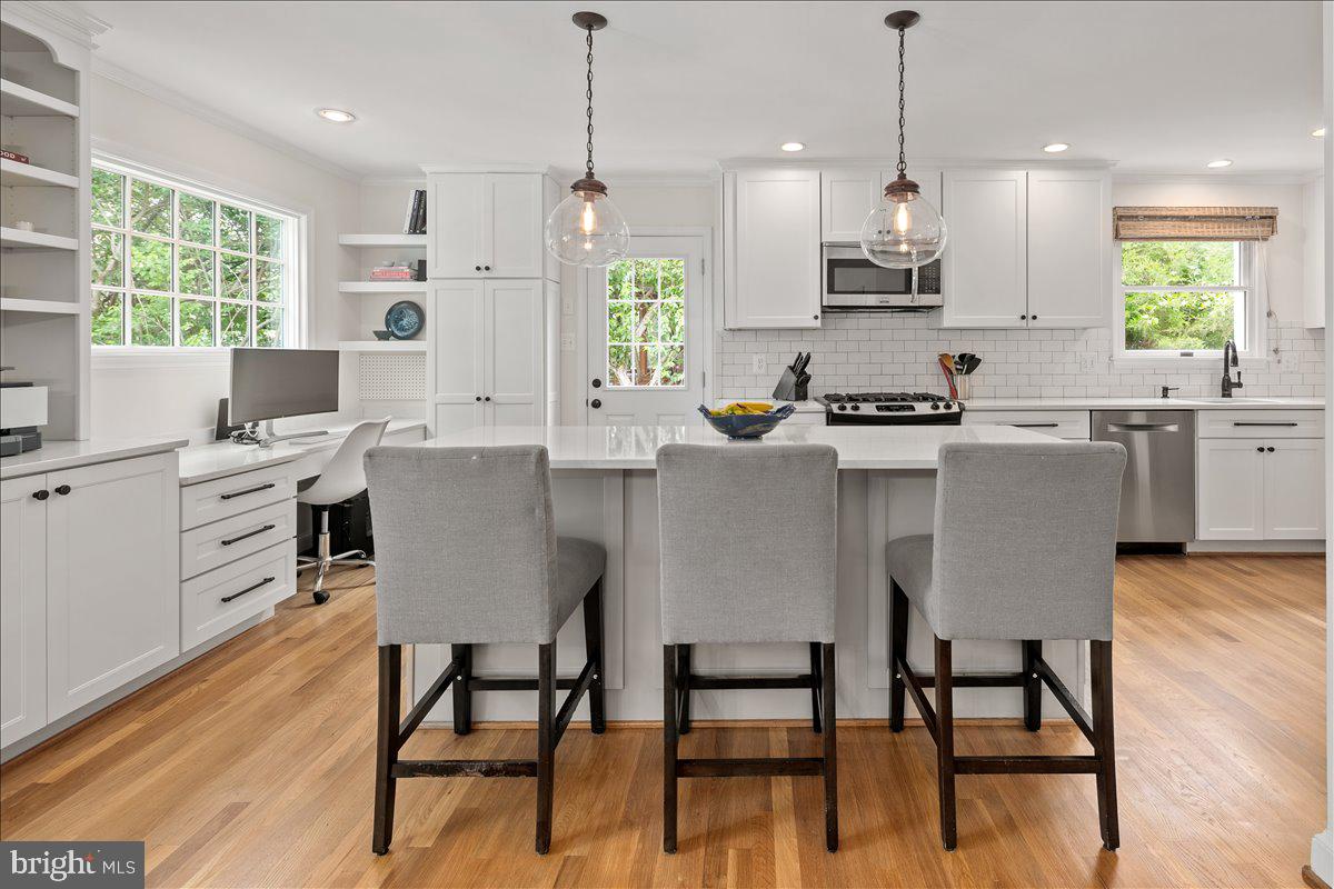 KENSINGTON ESTATES - Residential