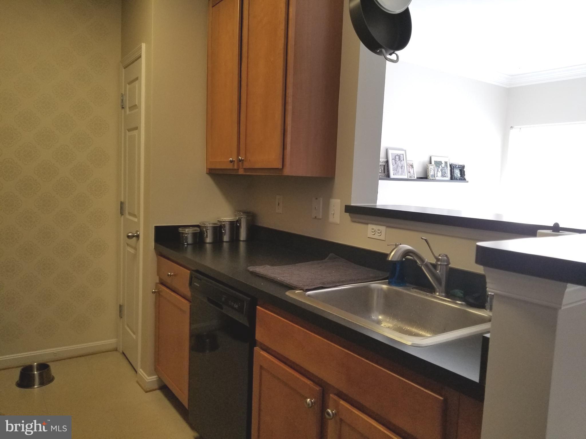 EXCHANGE AT VAN DORN - Residential Lease