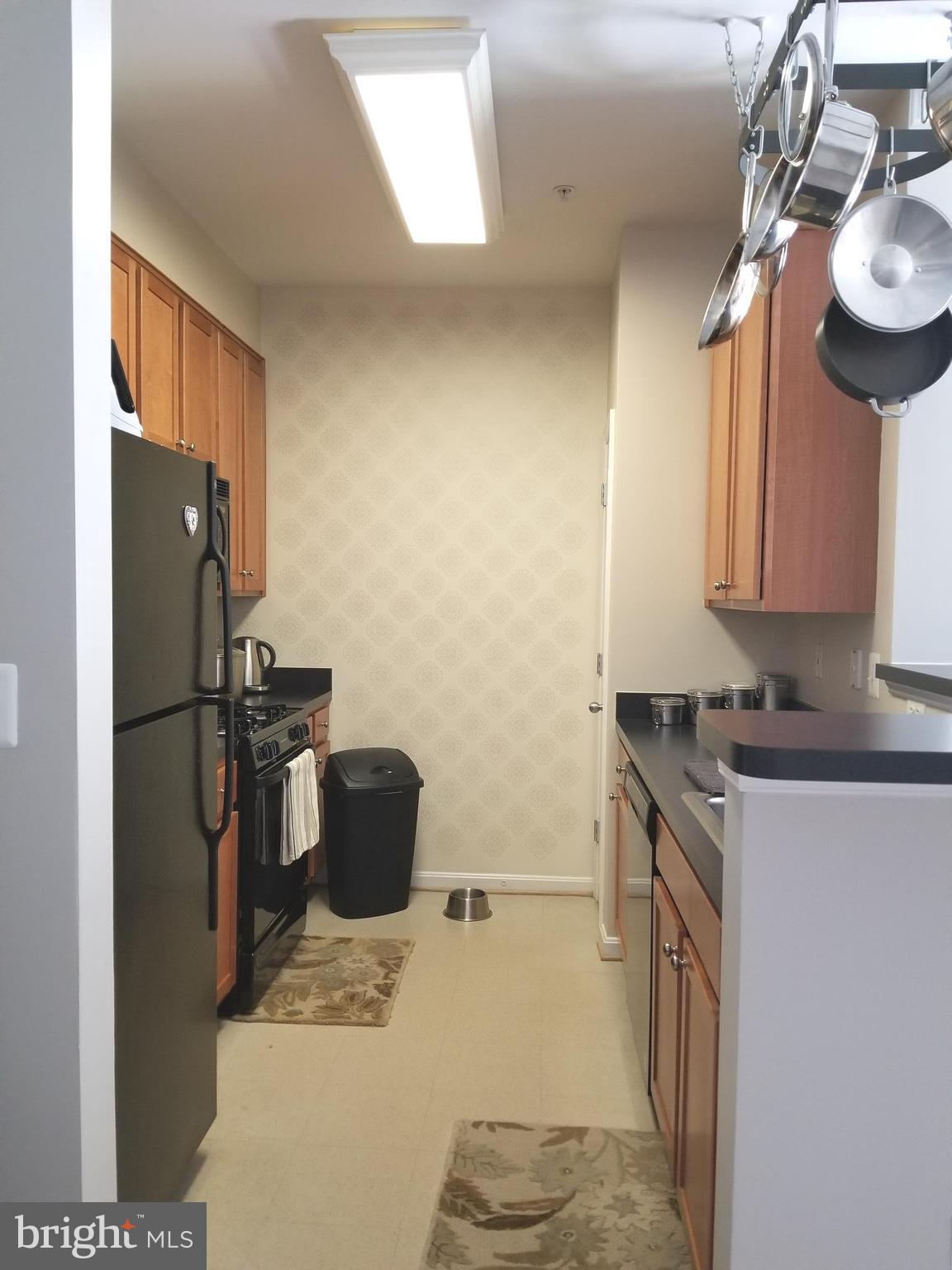 EXCHANGE AT VAN DORN - Residential Lease