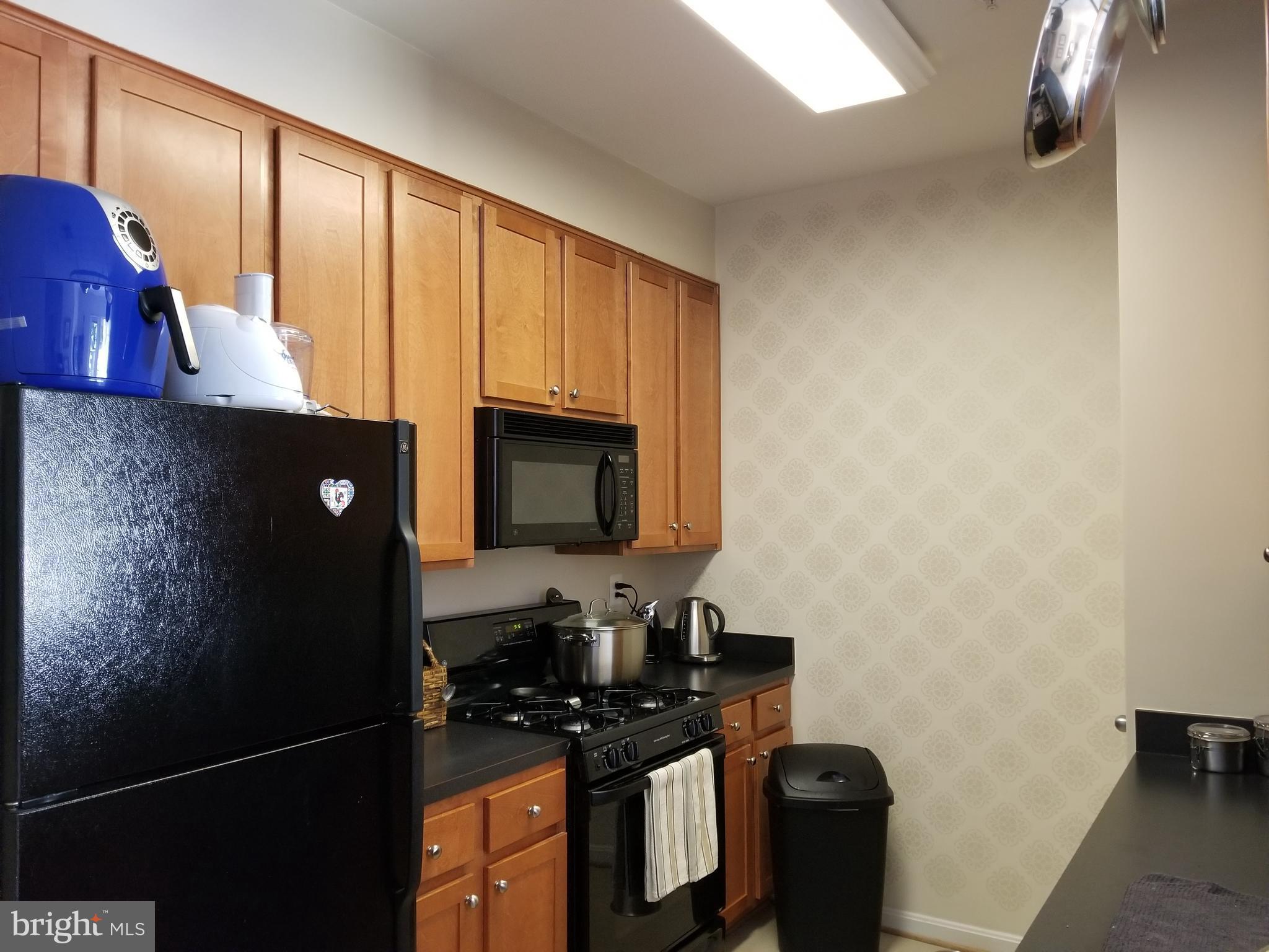 EXCHANGE AT VAN DORN - Residential Lease