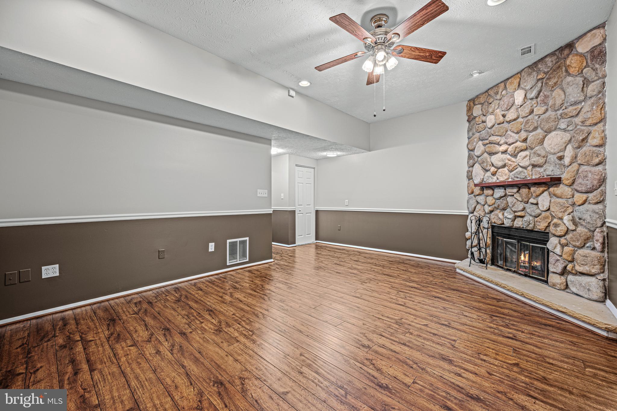 BRAEBROOKE - Residential Lease