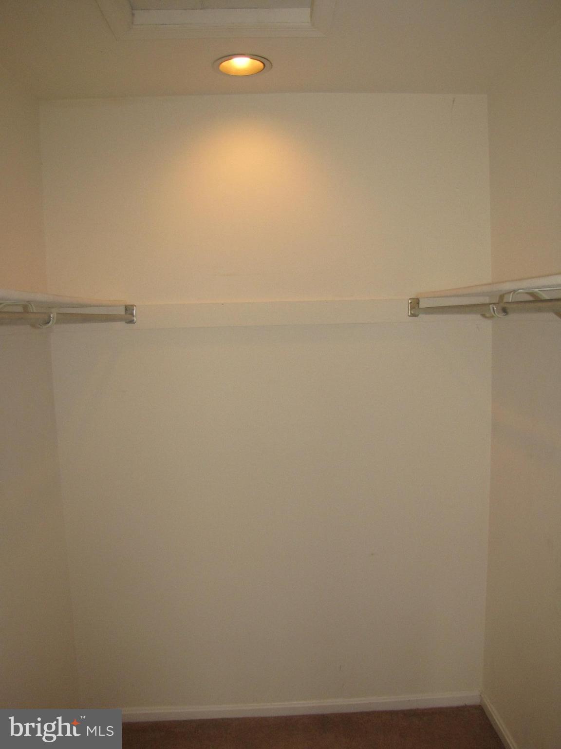 HUNTER VILLAGE - Residential