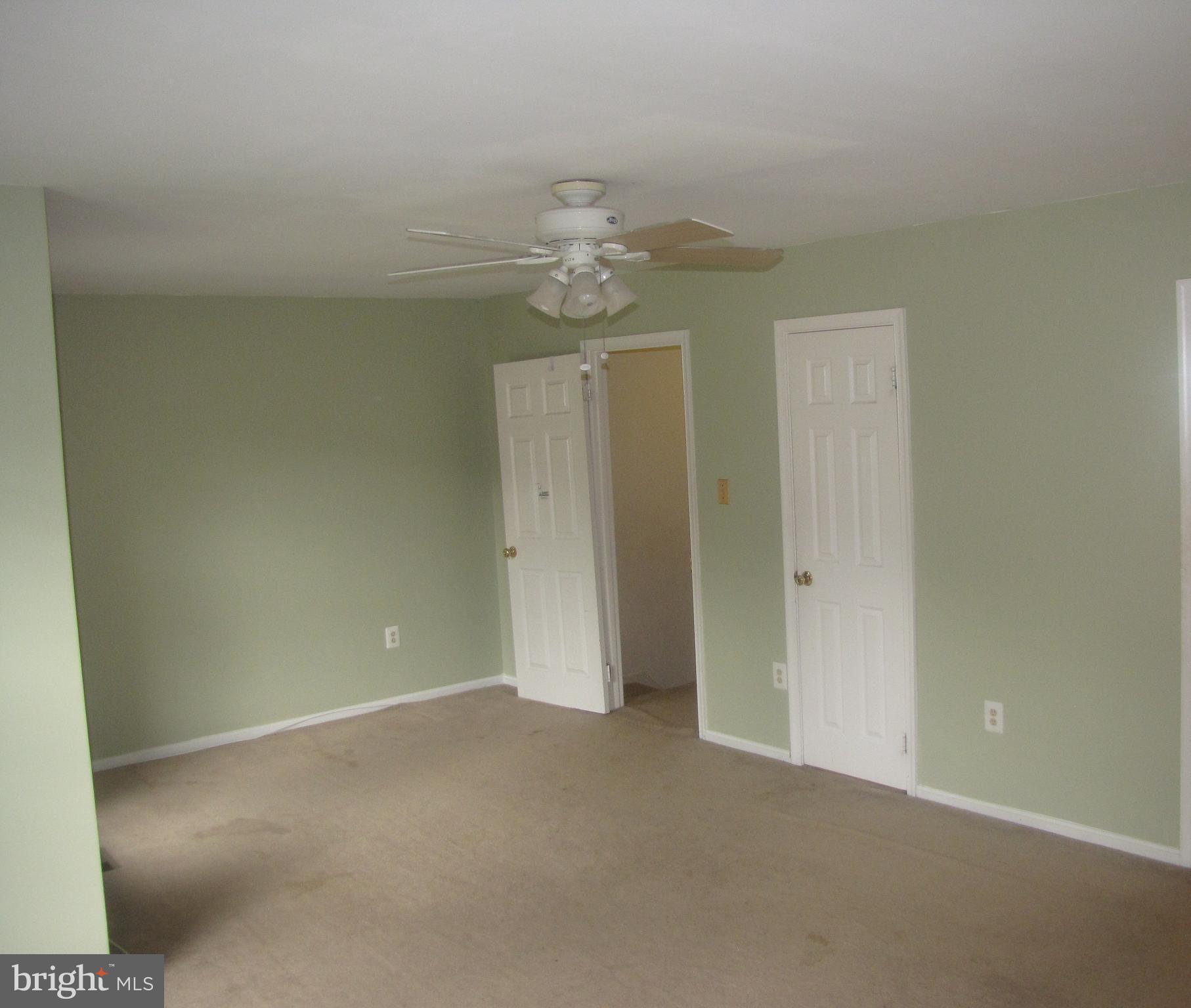 HUNTER VILLAGE - Residential