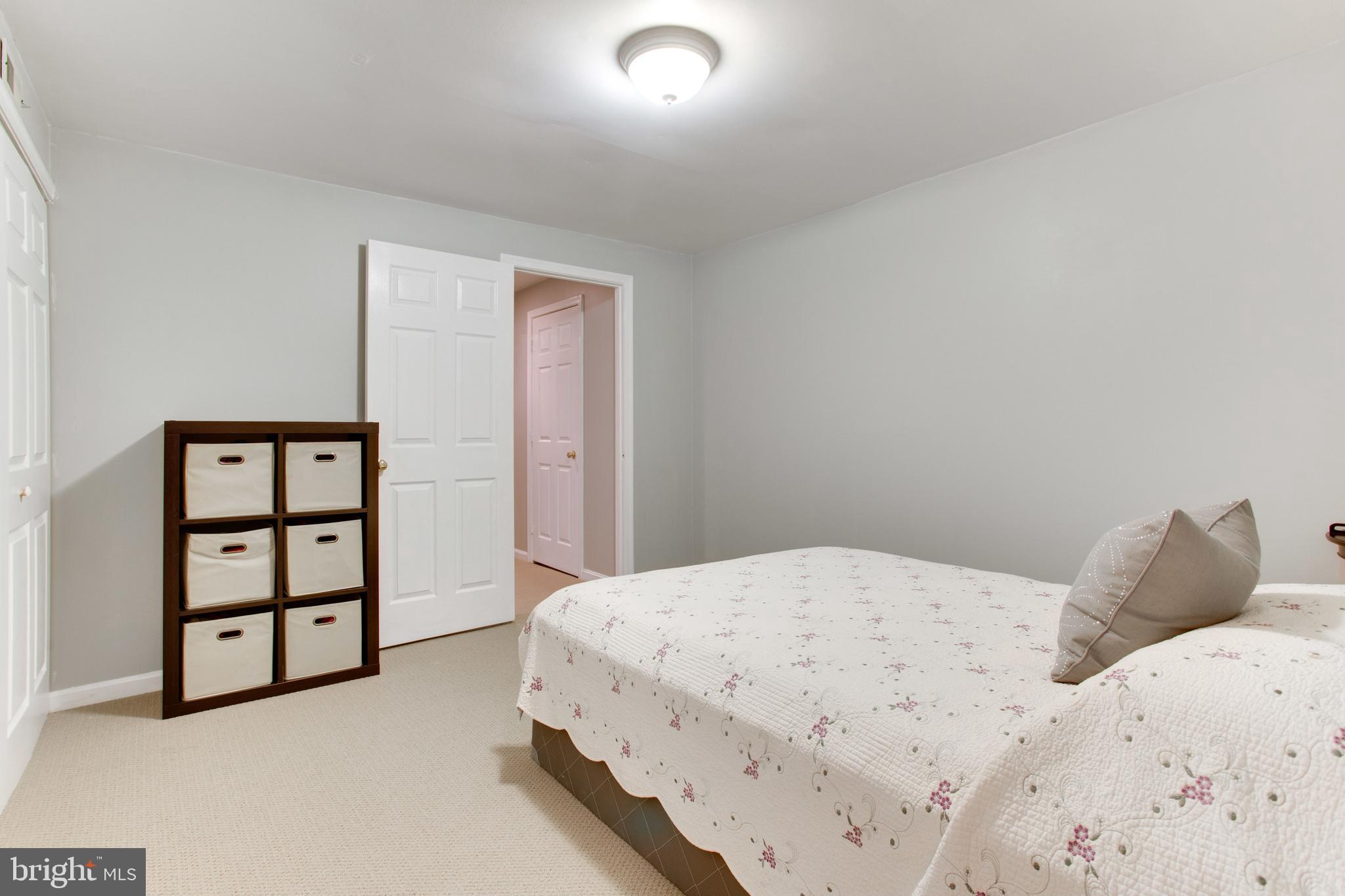 WESTPORT - Residential