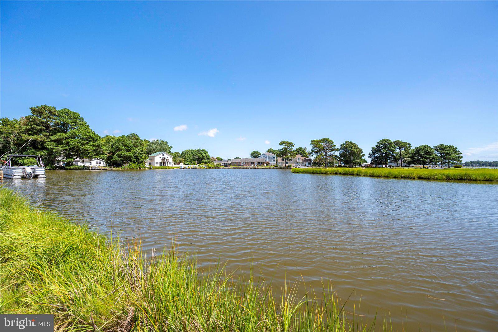 HOLIDAY HARBOR - Residential