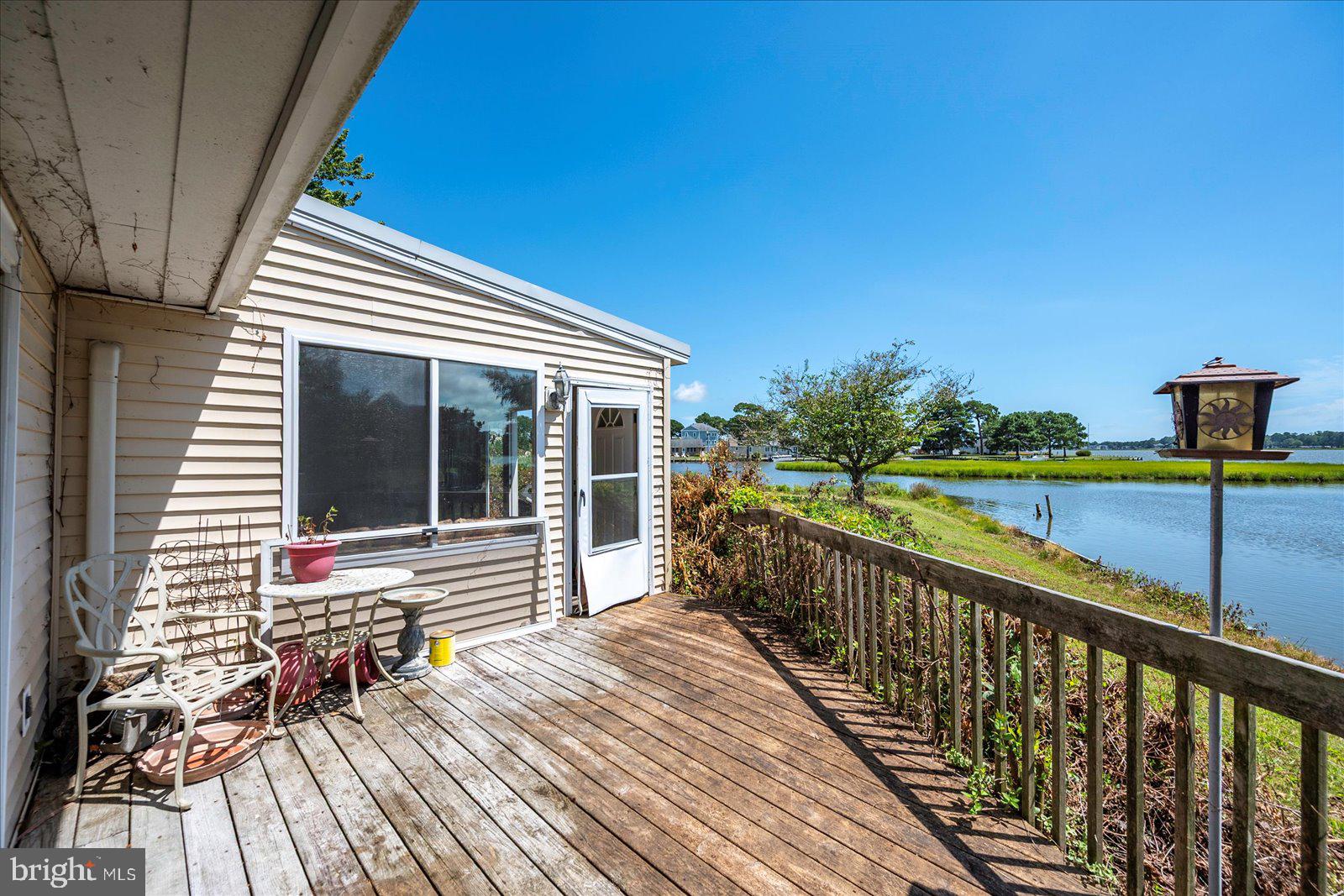 HOLIDAY HARBOR - Residential