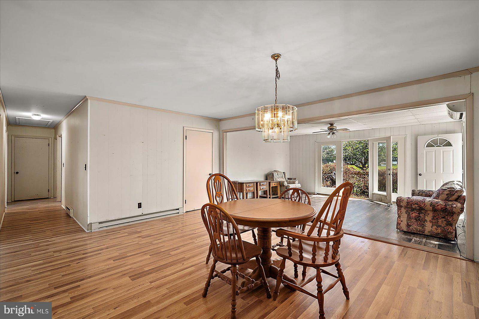 HOLIDAY HARBOR - Residential