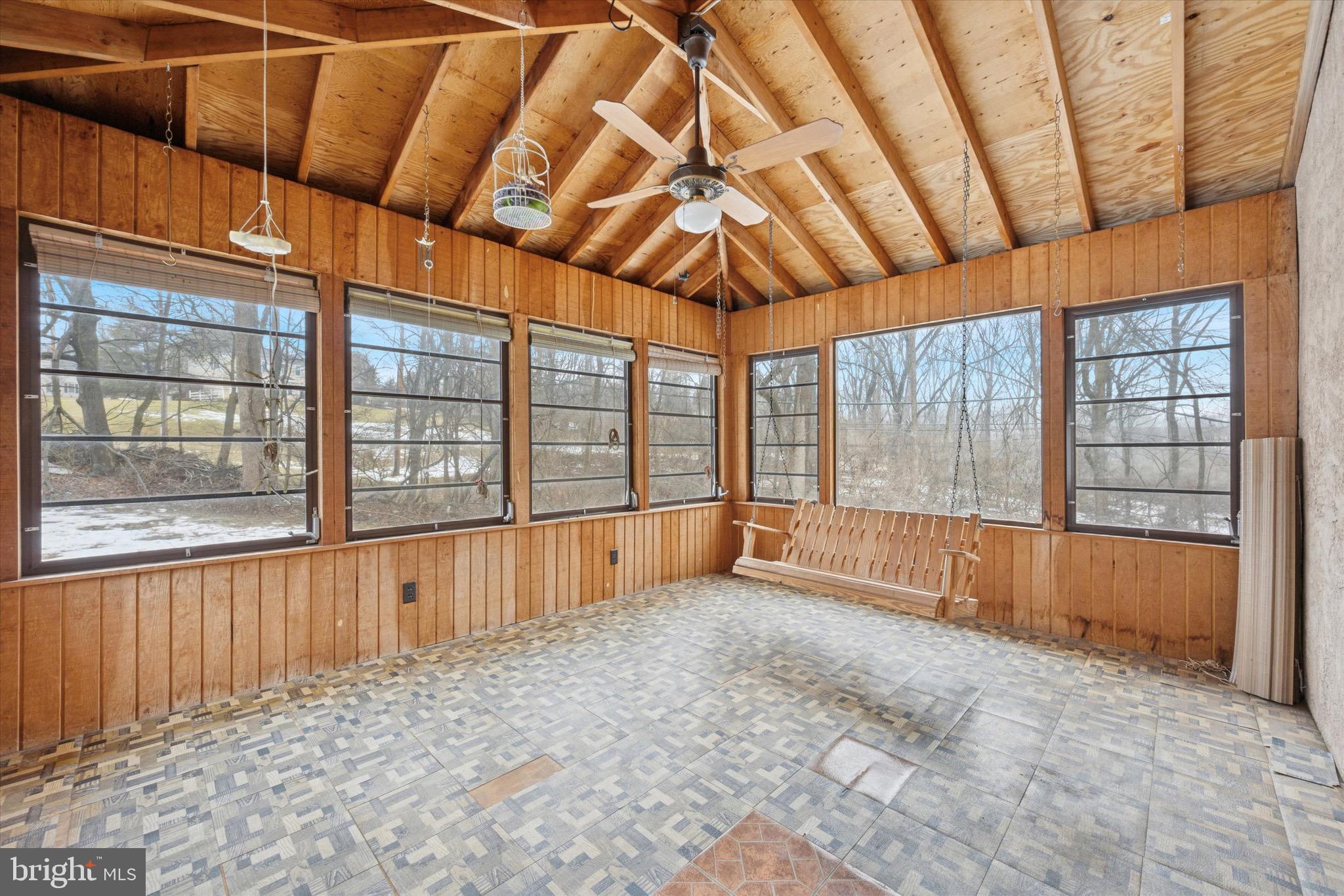 WEST GATE VIL - Residential