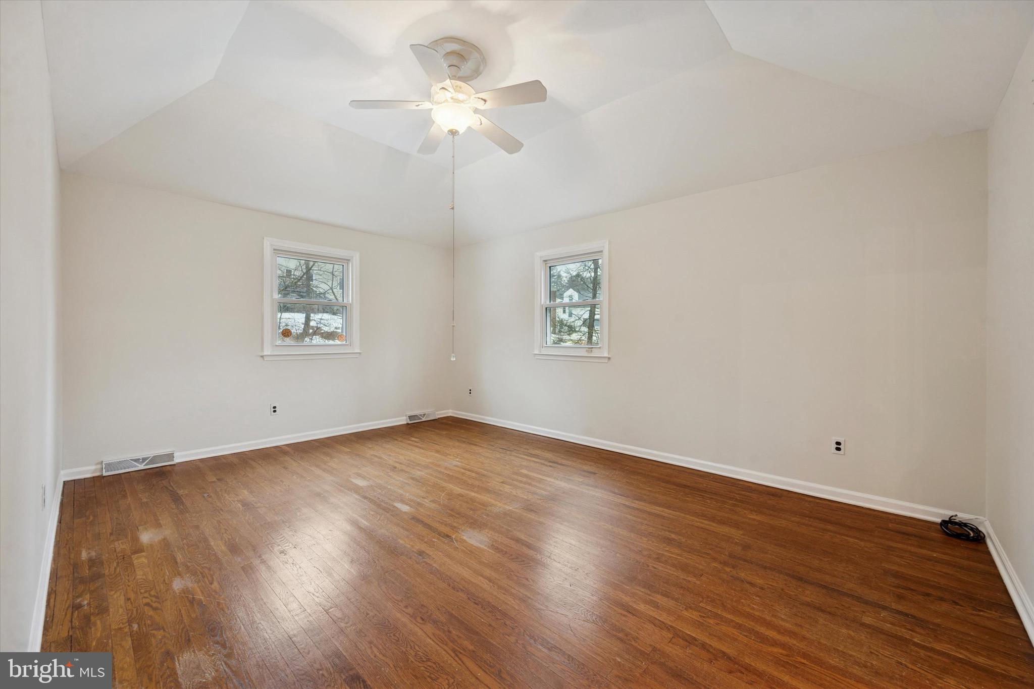 WEST GATE VIL - Residential