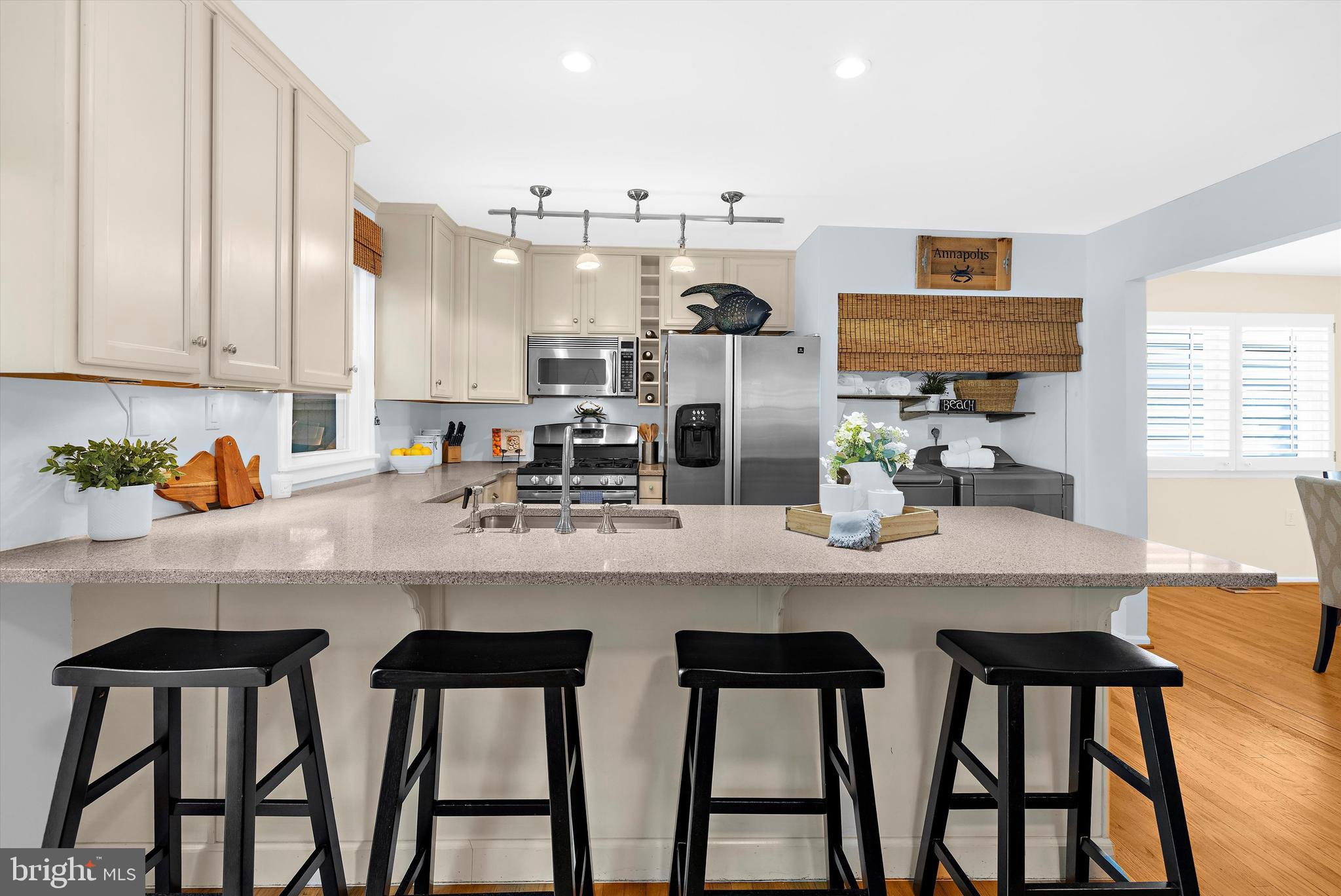 ARUNDEL ON THE BAY - Residential