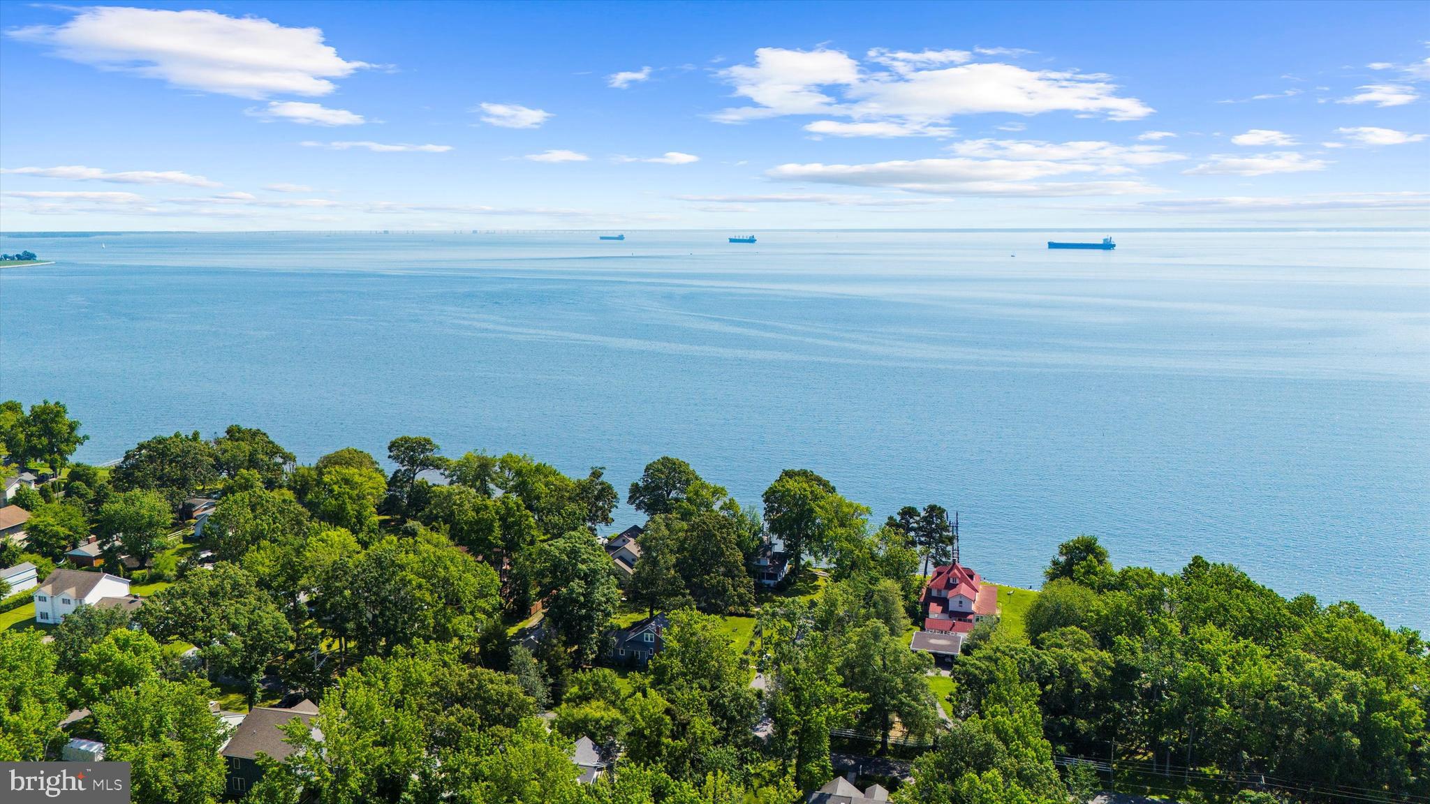 ARUNDEL ON THE BAY - Residential