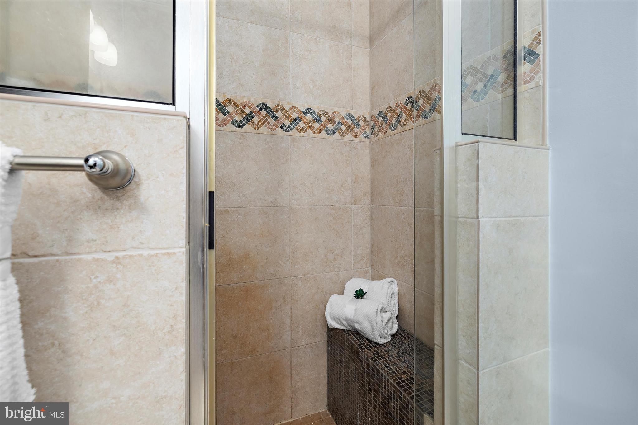 ARUNDEL ON THE BAY - Residential