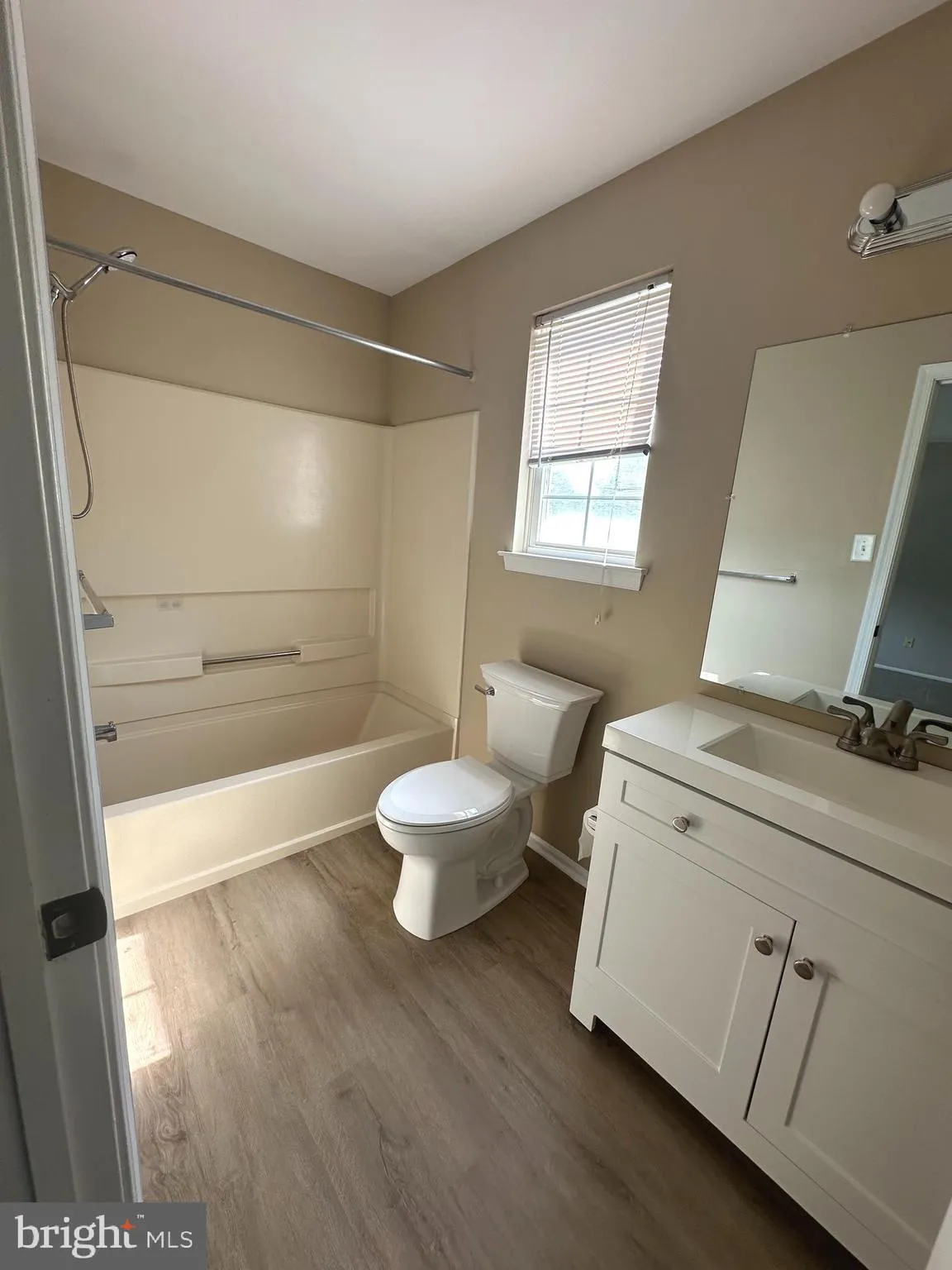 Mantua, New Jersey 08051, United States, 2 Bedrooms Bedrooms, ,2 BathroomsBathrooms,Residential,Coming Soon,202305