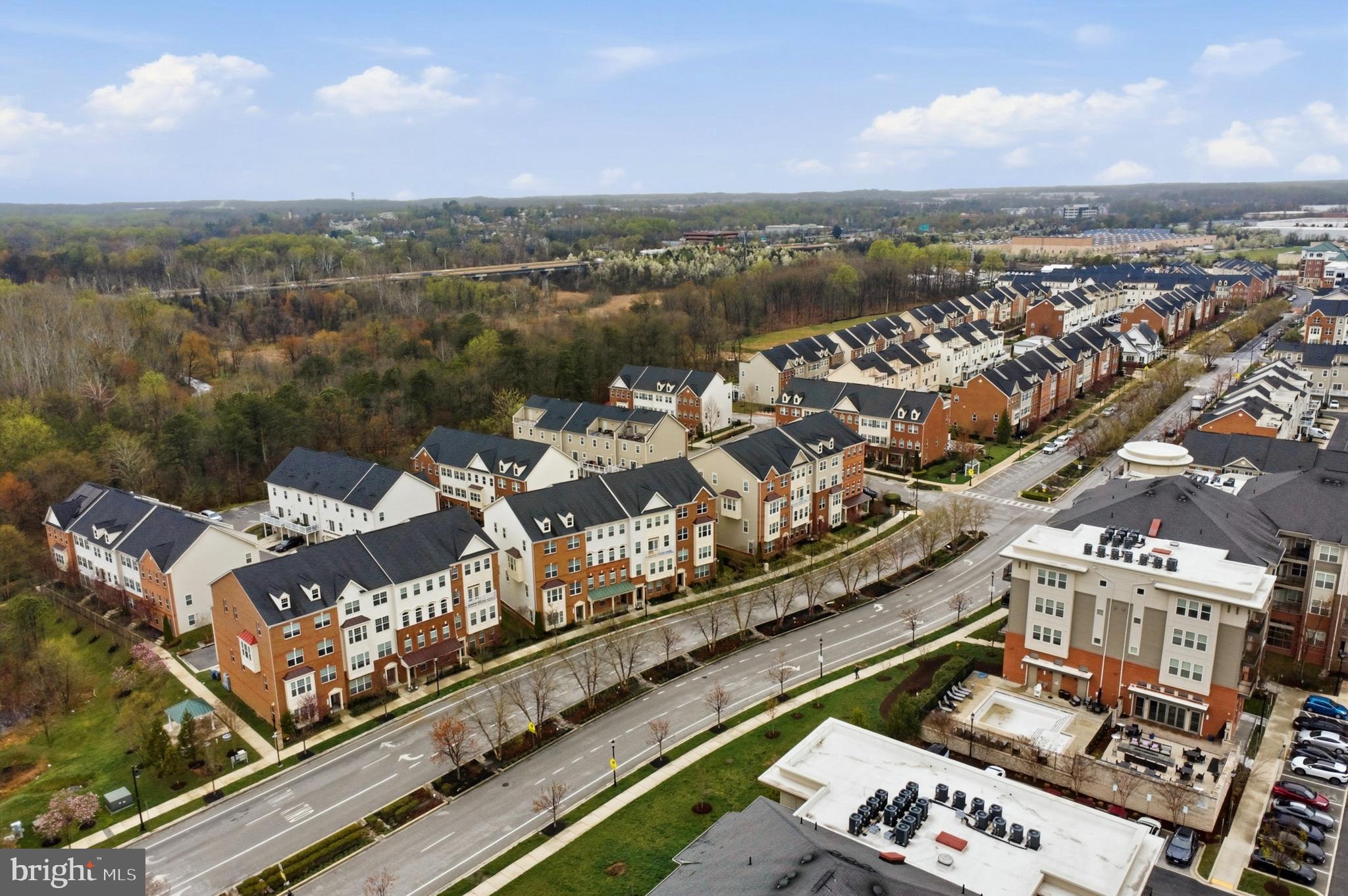 OXFORD SQUARE - Residential