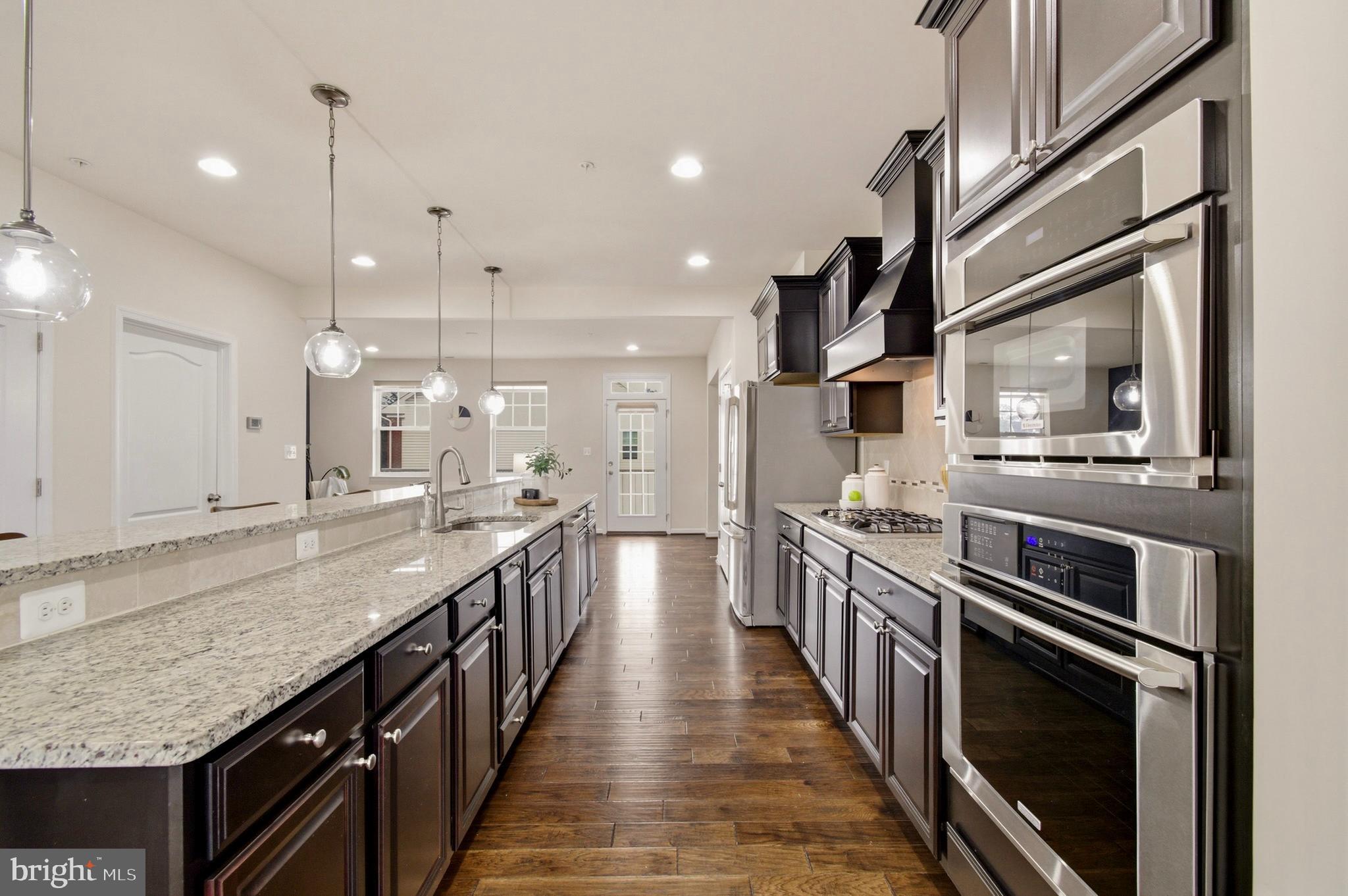 OXFORD SQUARE - Residential