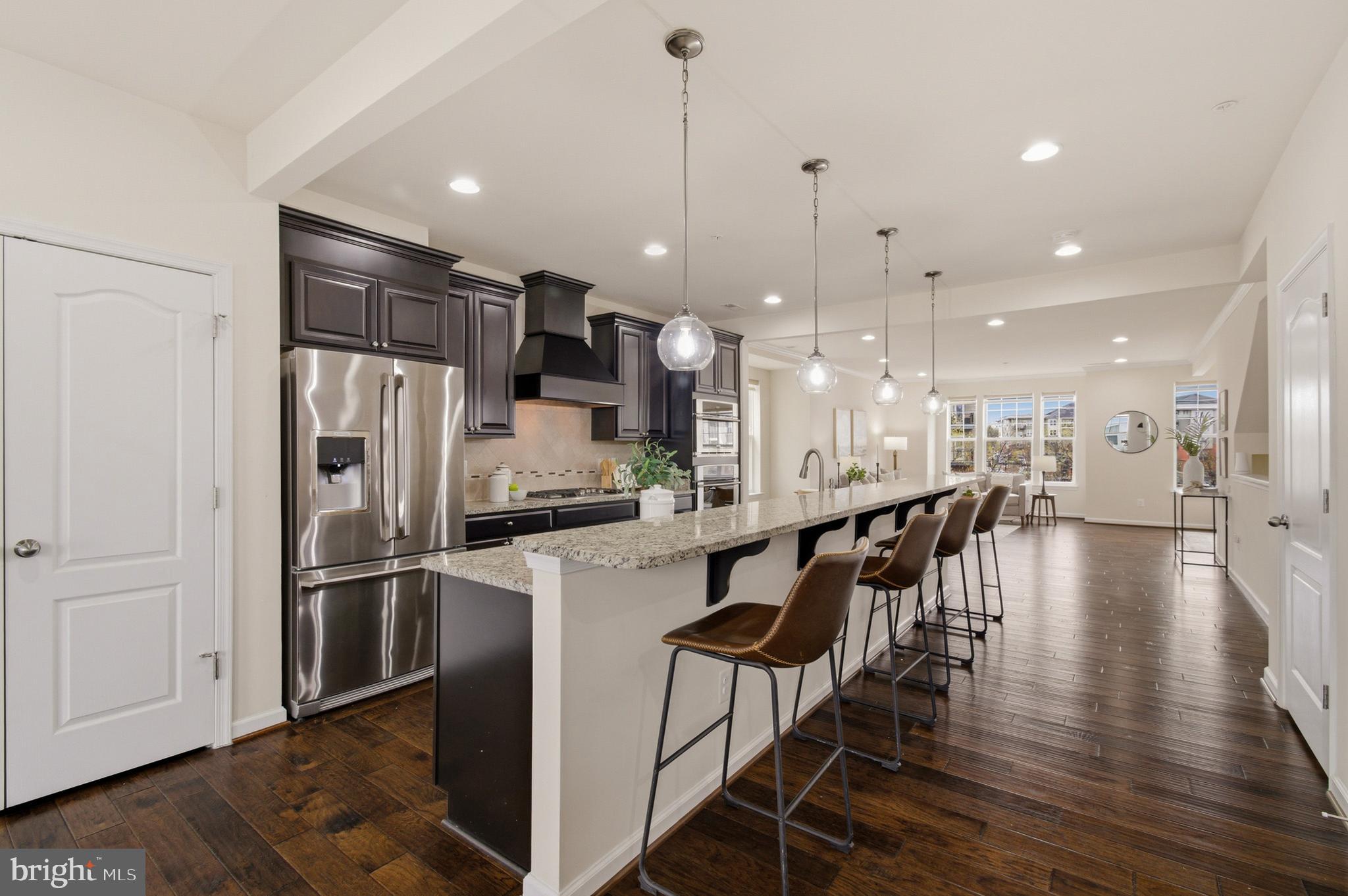 OXFORD SQUARE - Residential