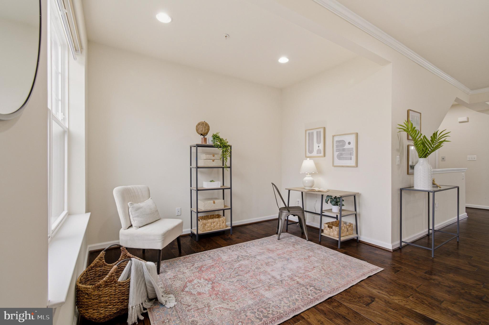 OXFORD SQUARE - Residential