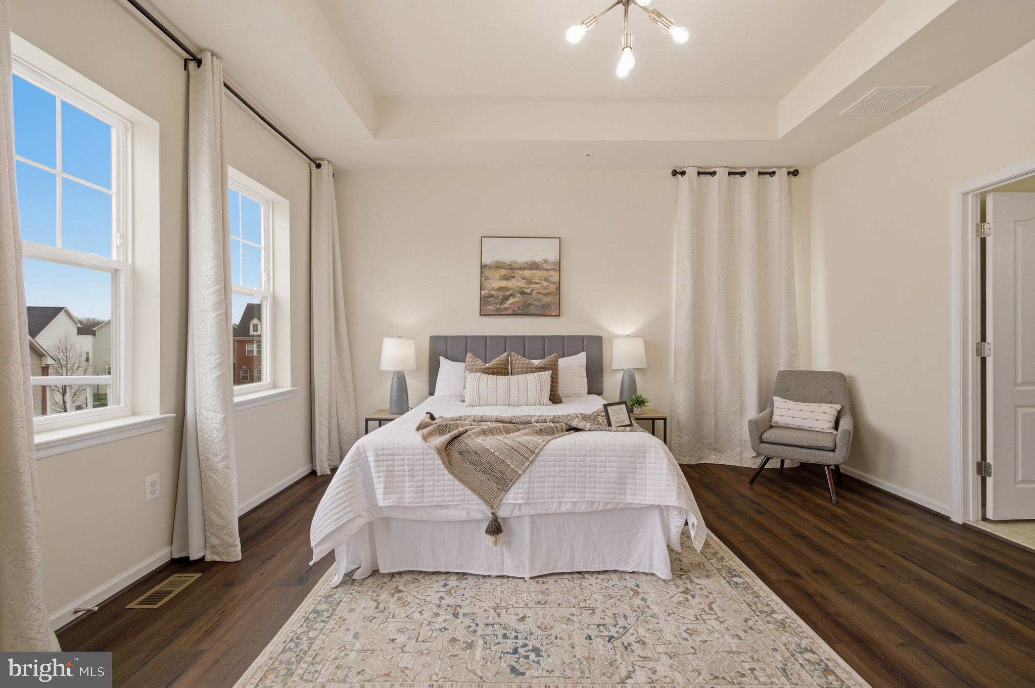 OXFORD SQUARE - Residential