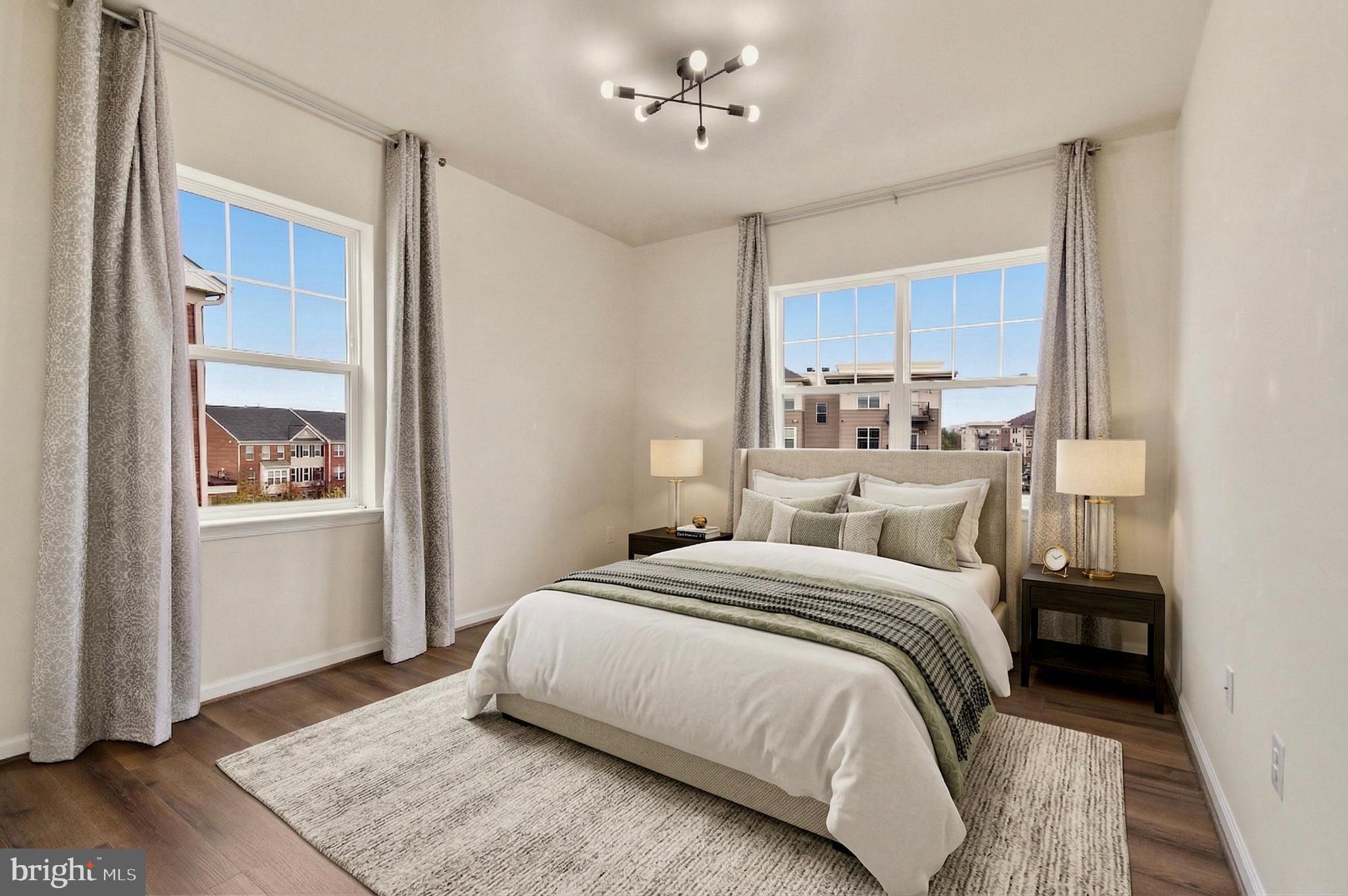 OXFORD SQUARE - Residential