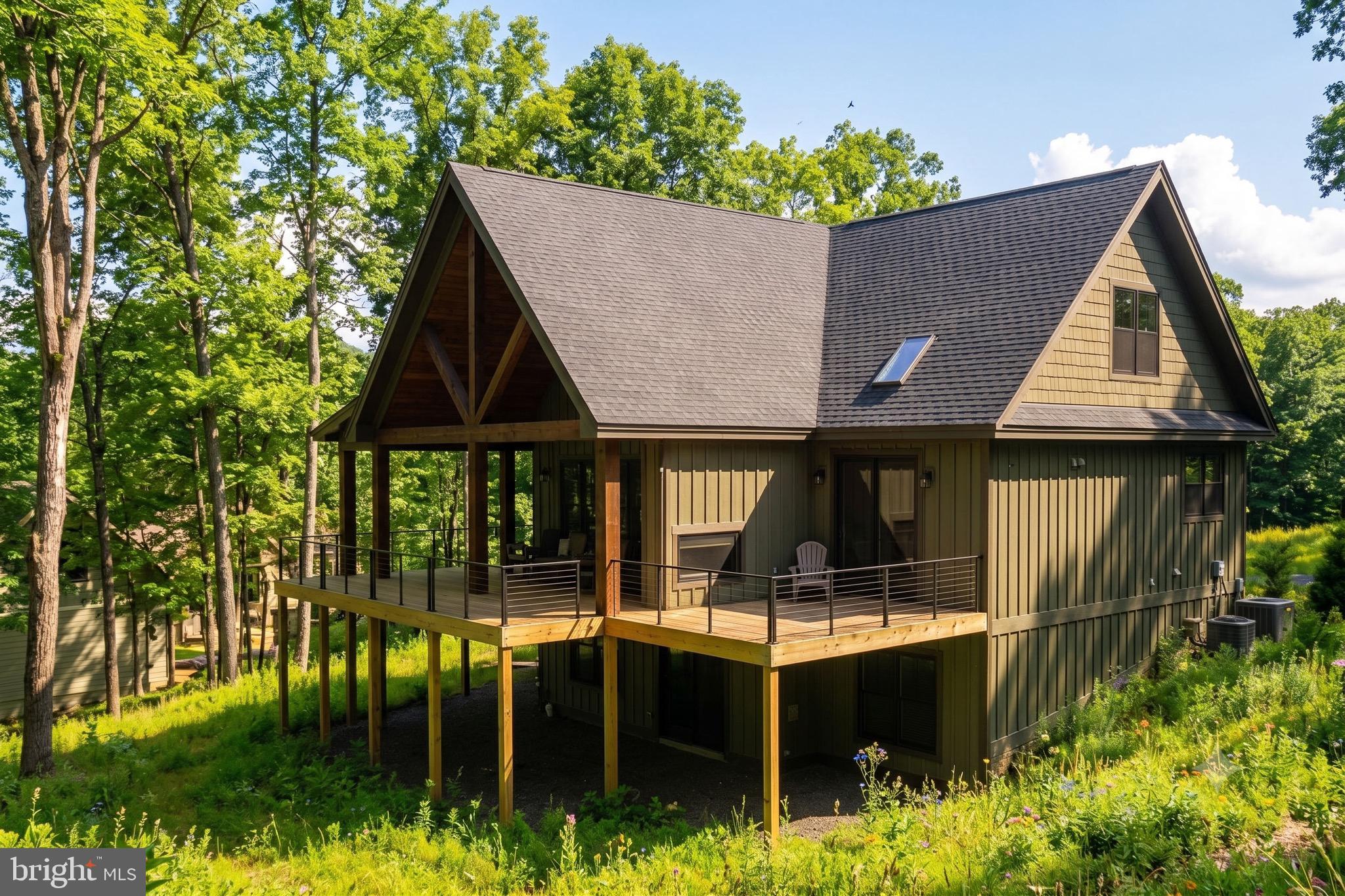 MOUNTAINSIDE - Residential