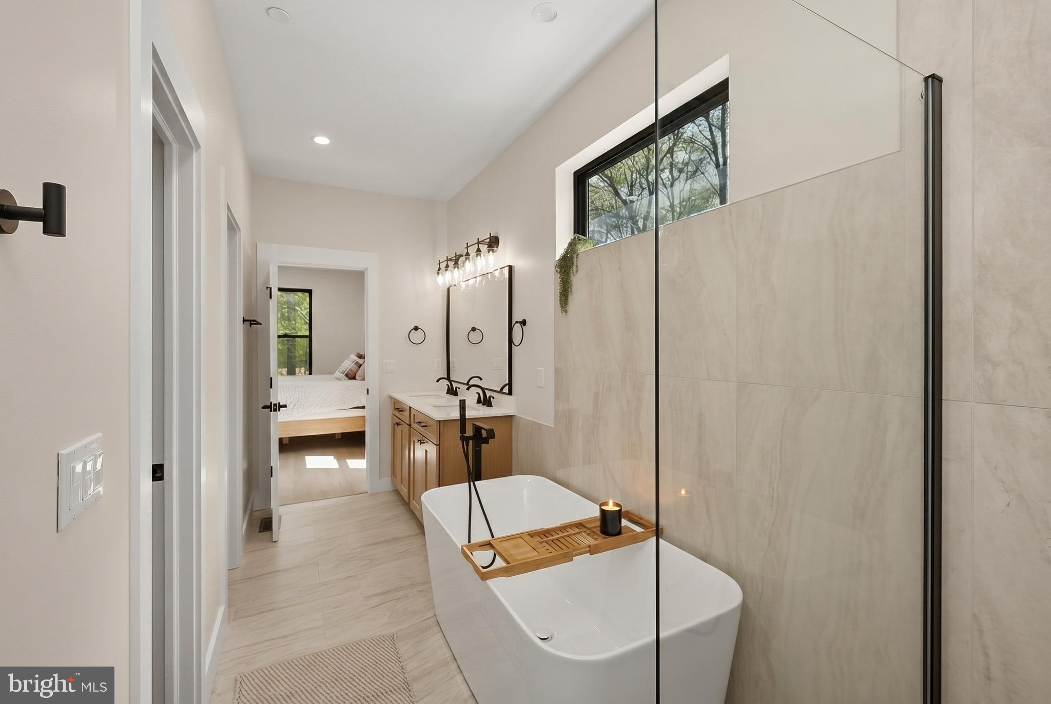 MOUNTAINSIDE - Residential