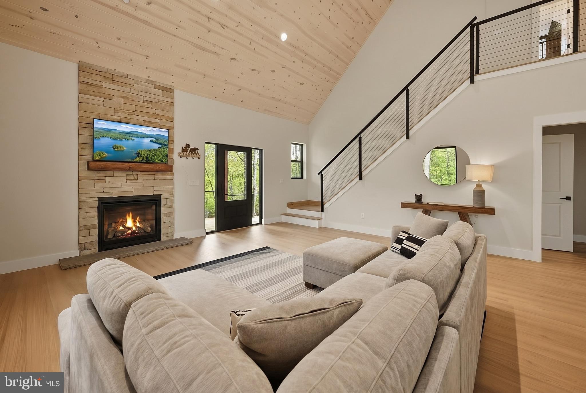 MOUNTAINSIDE - Residential