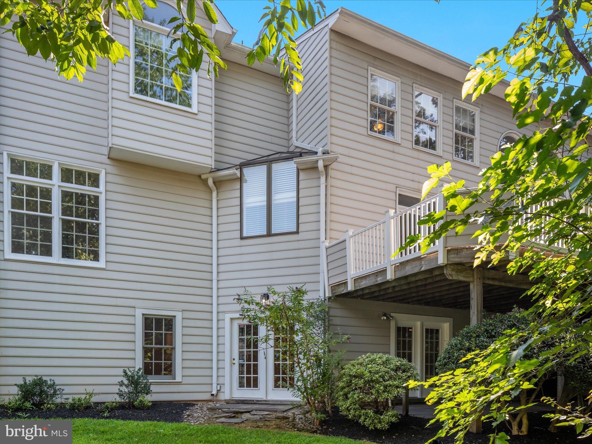 RESTON - Residential