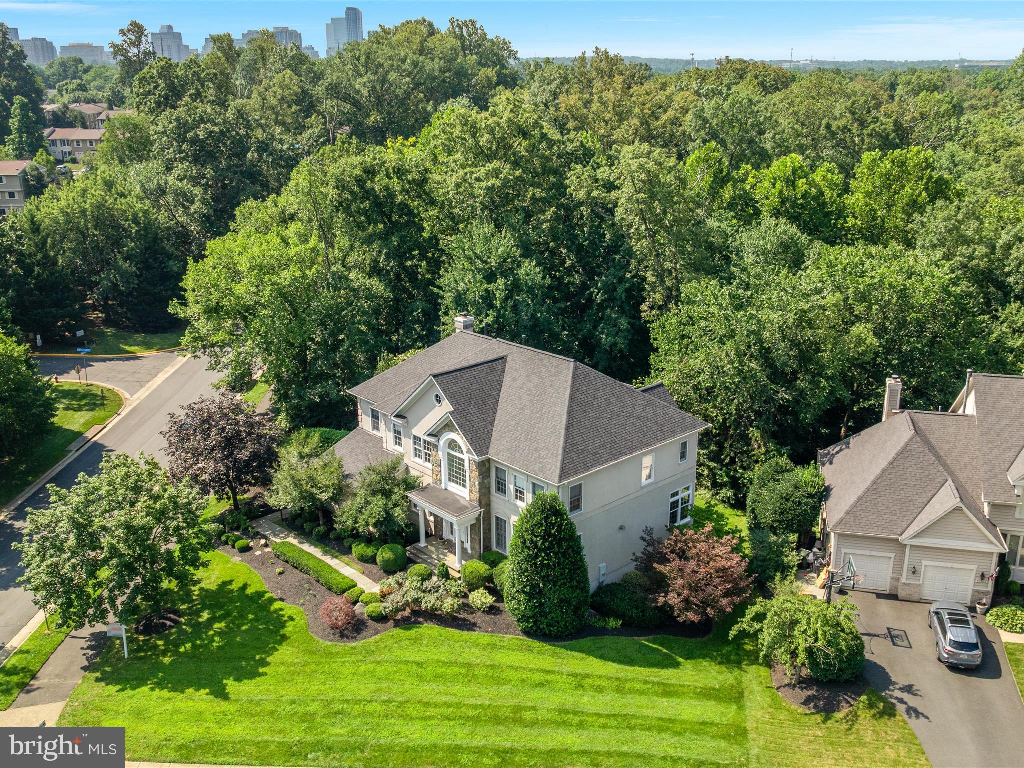 RESTON - Residential