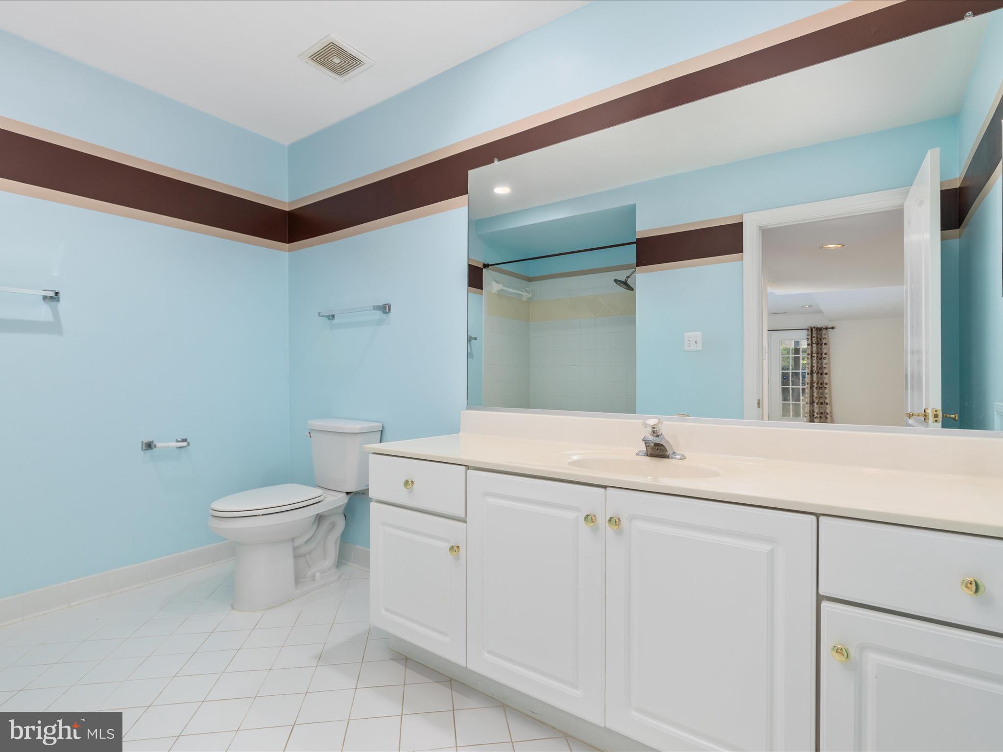 RESTON - Residential