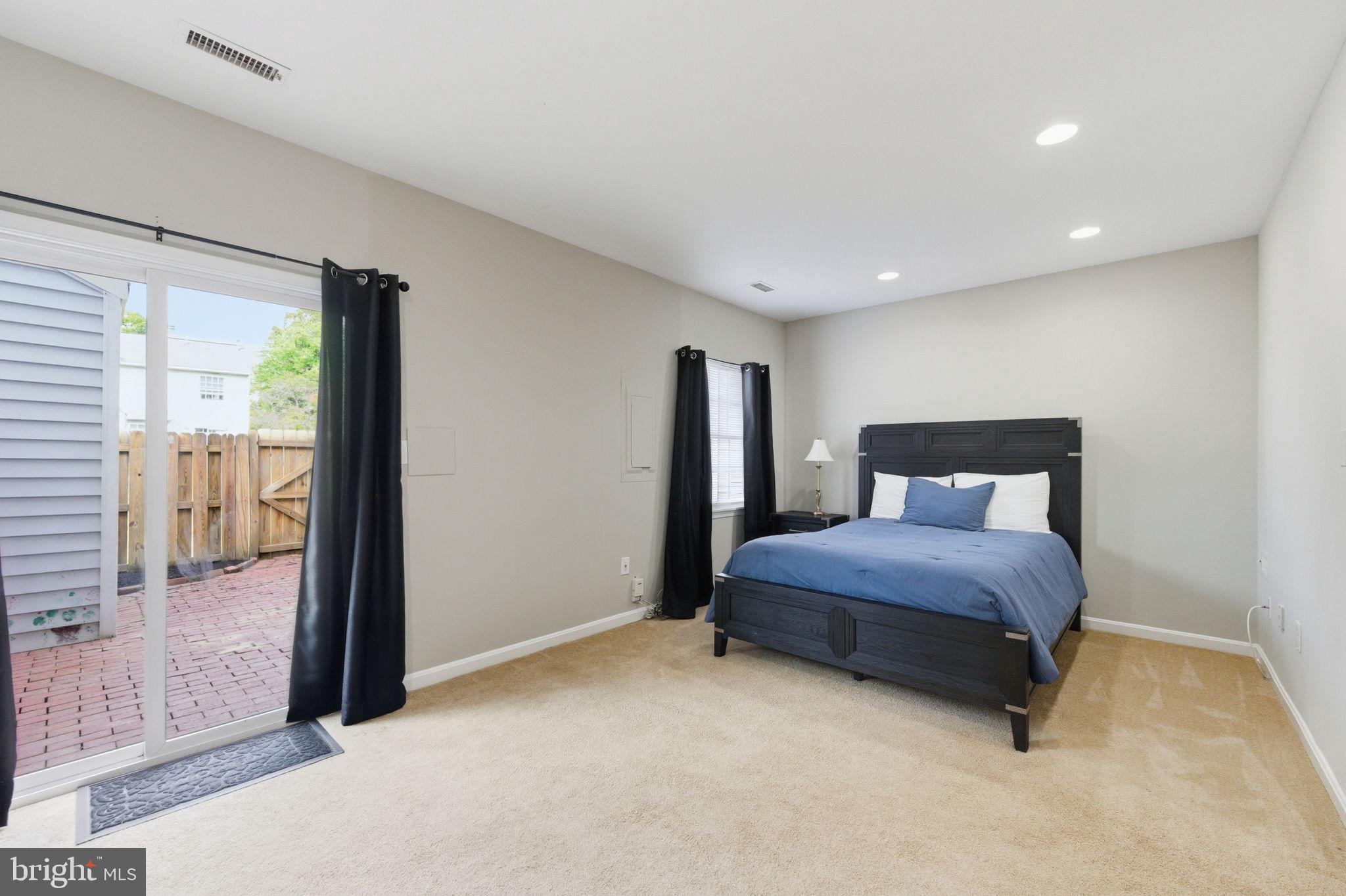 SALEM STATION - Residential