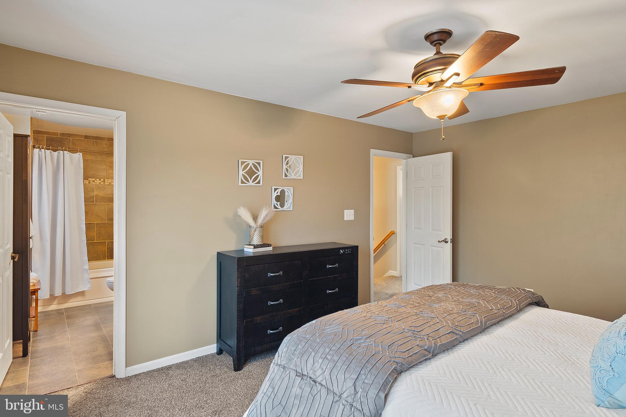 SELBY ON THE BAY - Residential