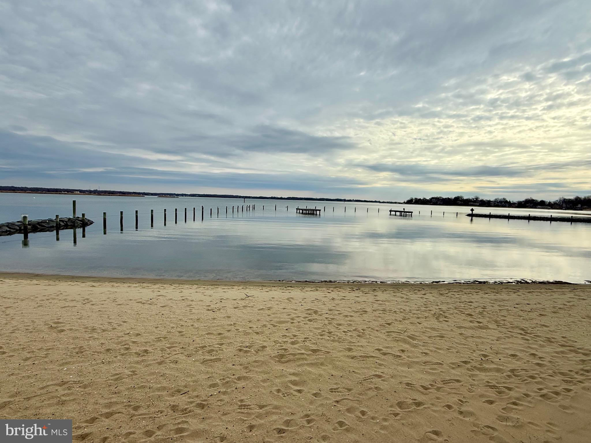 SELBY ON THE BAY - Residential