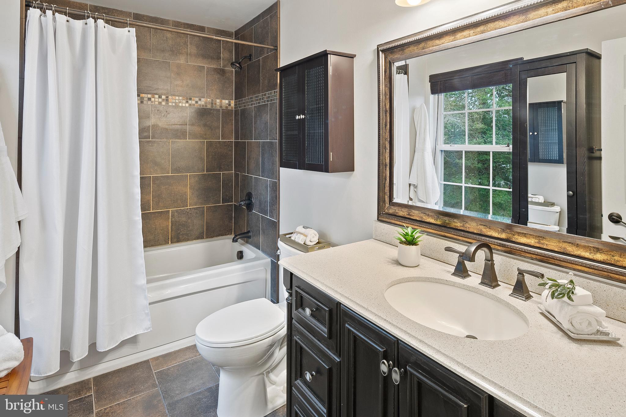 SELBY ON THE BAY - Residential