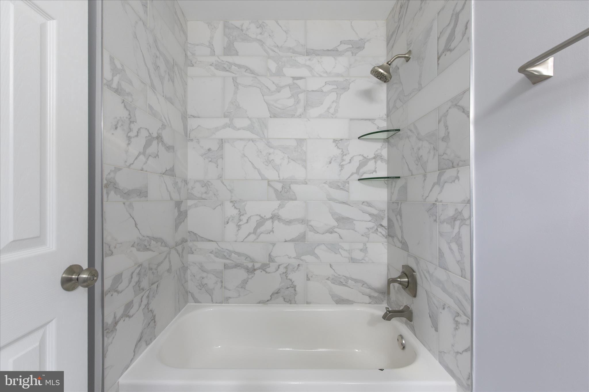 FOX RUN ESTATES - Residential